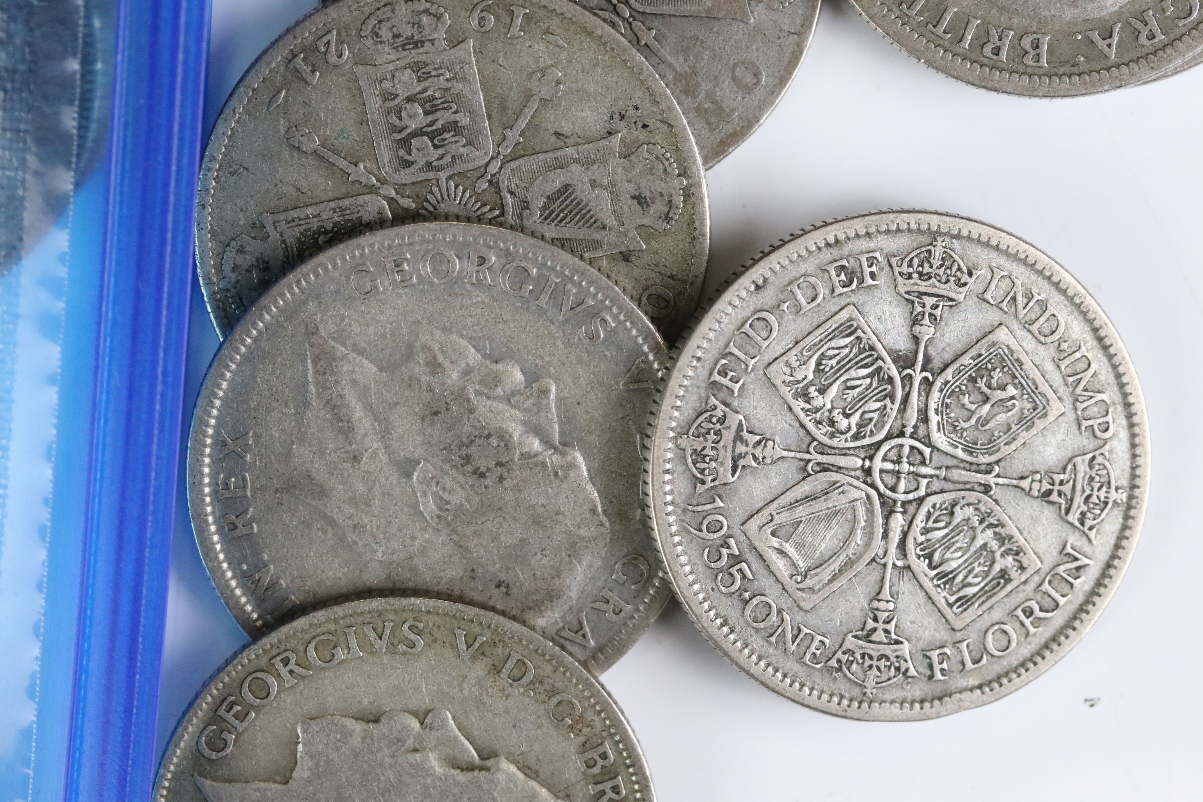 A collection of mainly British pre decimal coins to include a good quantity of silver examples - Image 8 of 16