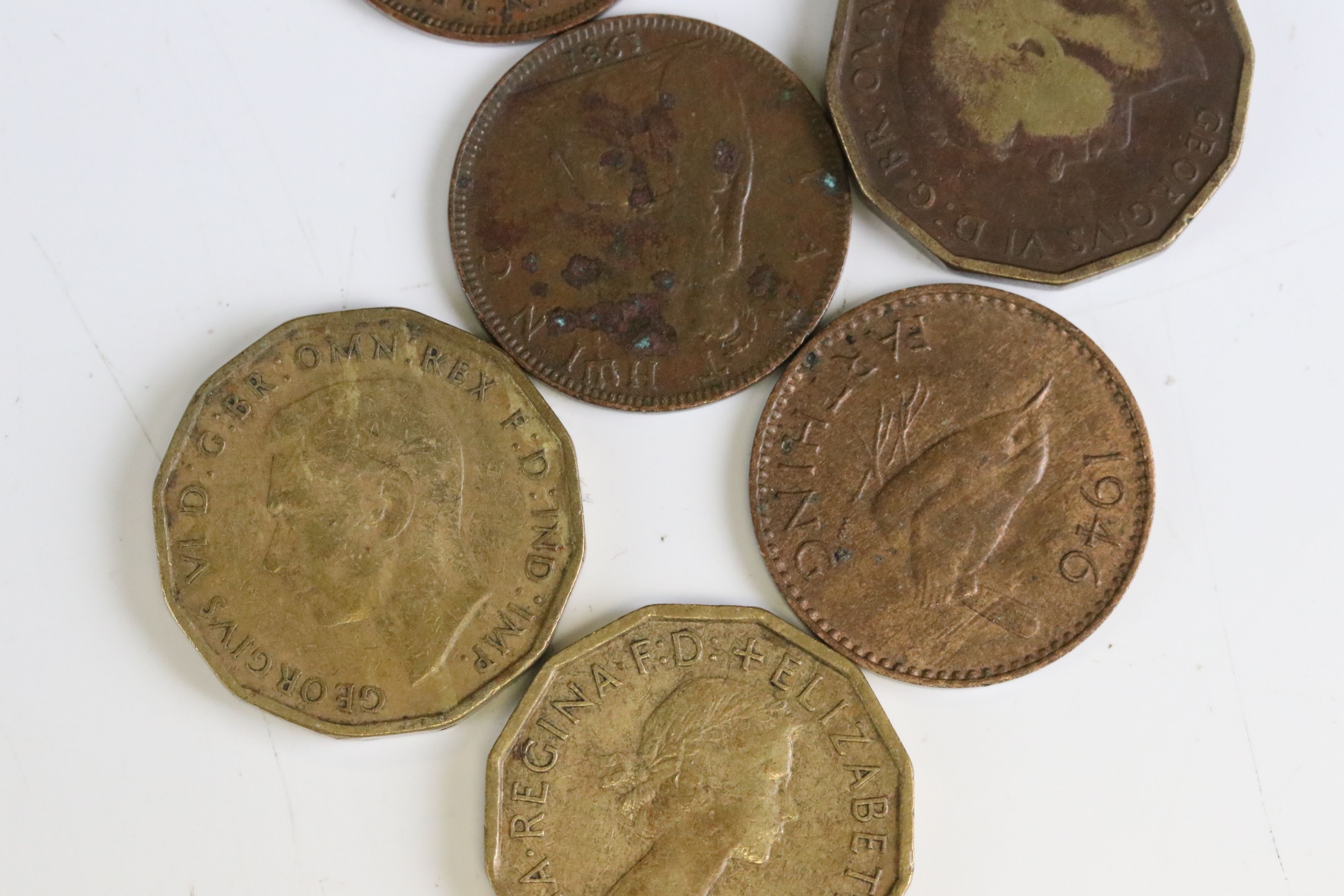 A collection of mainly British pre decimal coins to include a good quantity of silver examples - Image 12 of 16
