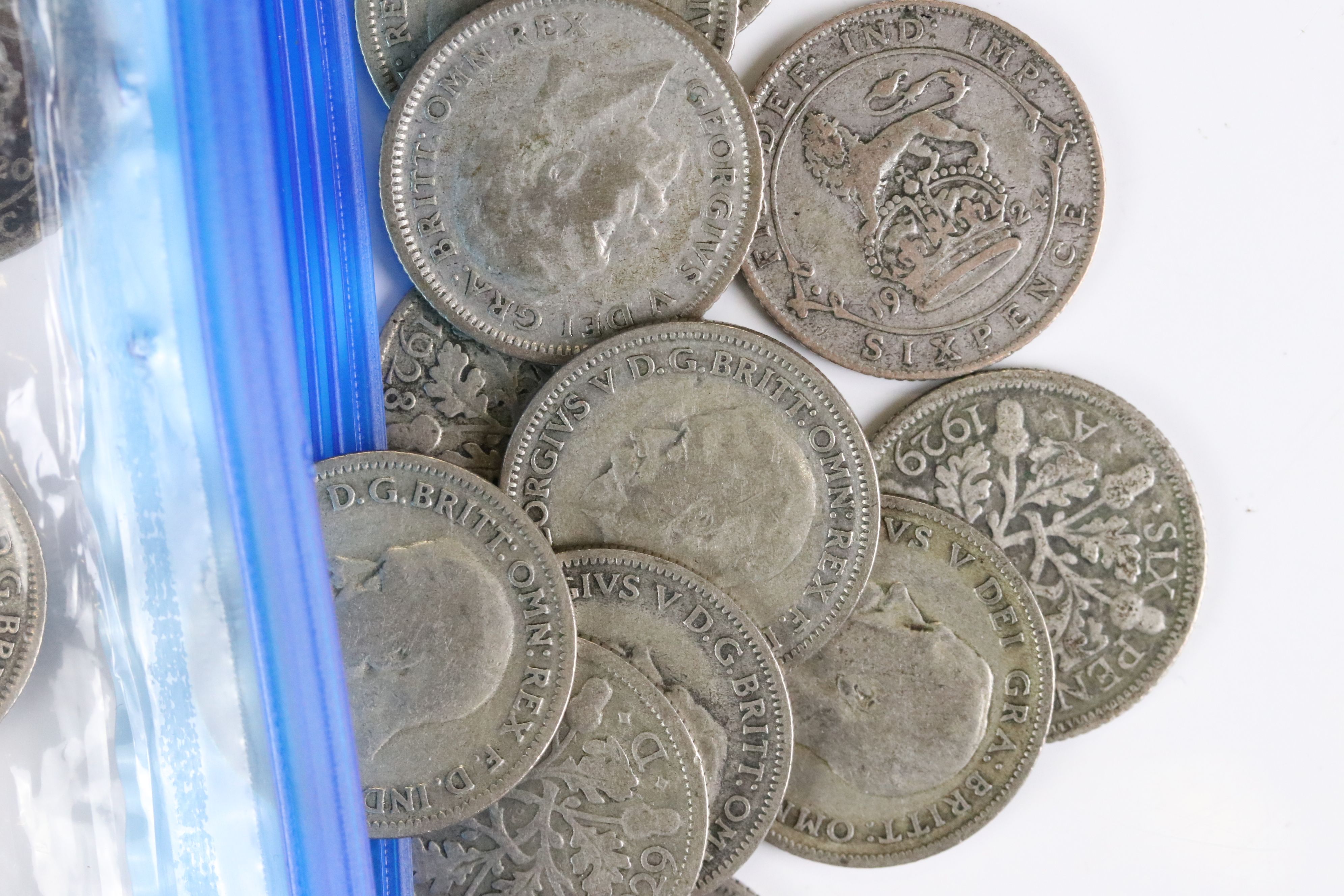 A collection of mainly British pre decimal coins to include a good quantity of silver examples - Image 6 of 16