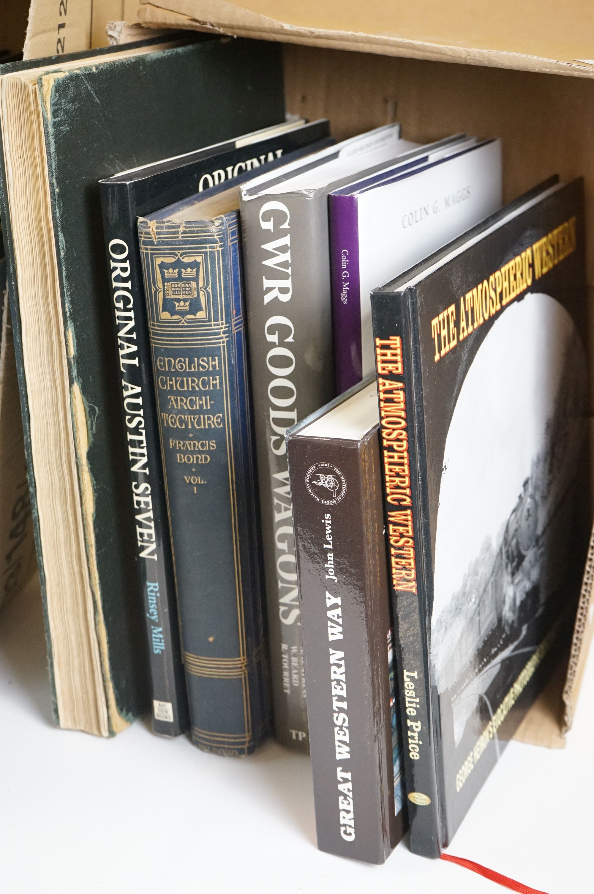 A large collection of mainly Railway related reference books. - Image 4 of 4