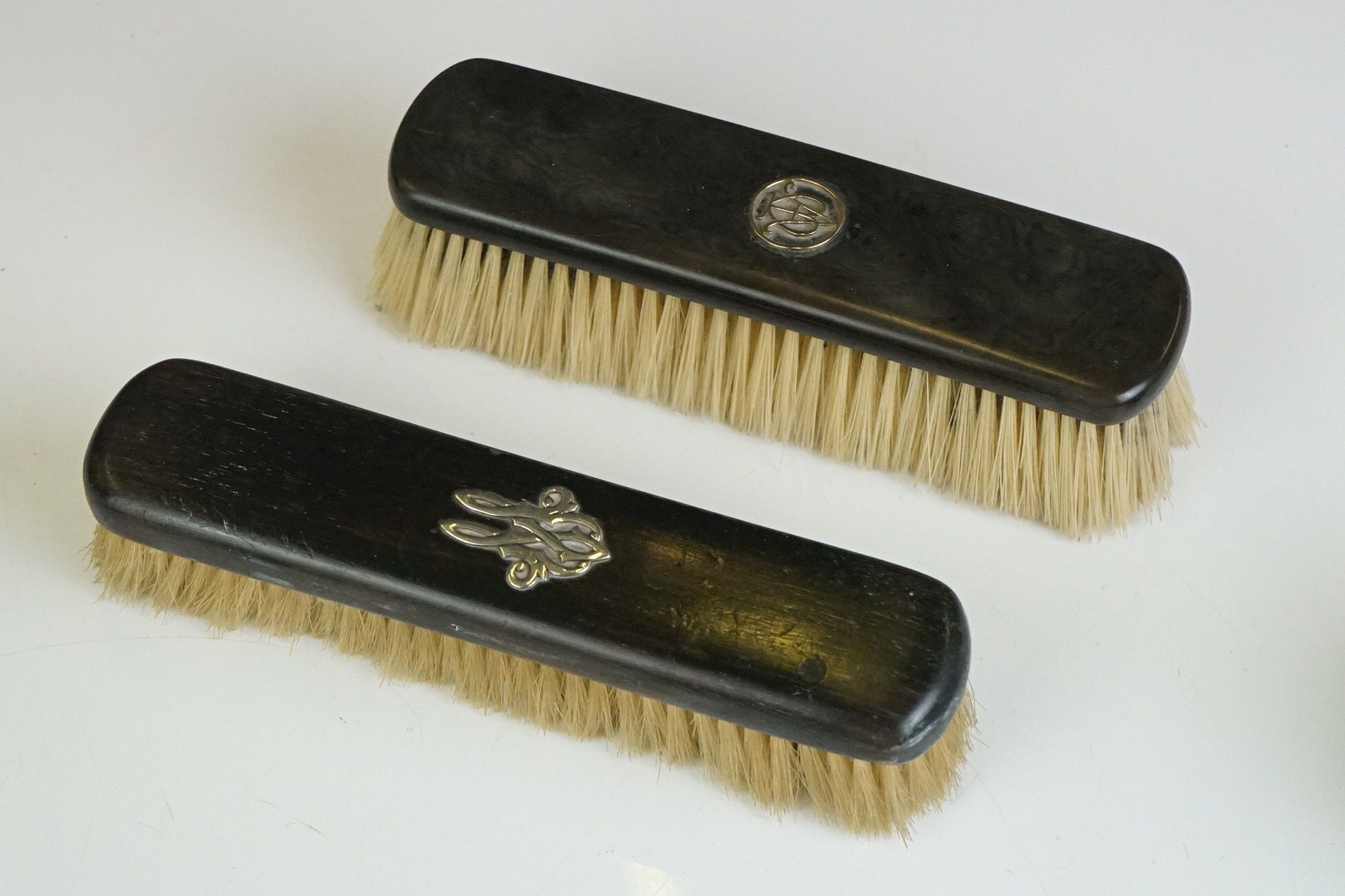 An early 20th century ebony brush set together with a group of other ebony items to include stud box - Image 6 of 7