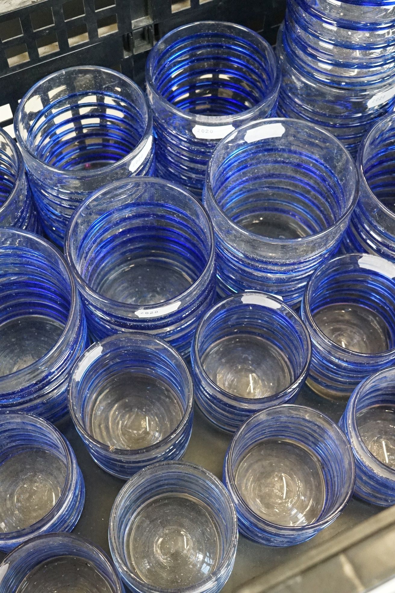 Set of 22 spiral-effect studio glass drinking glasses with relief blue spirals on a clear glass - Image 3 of 6