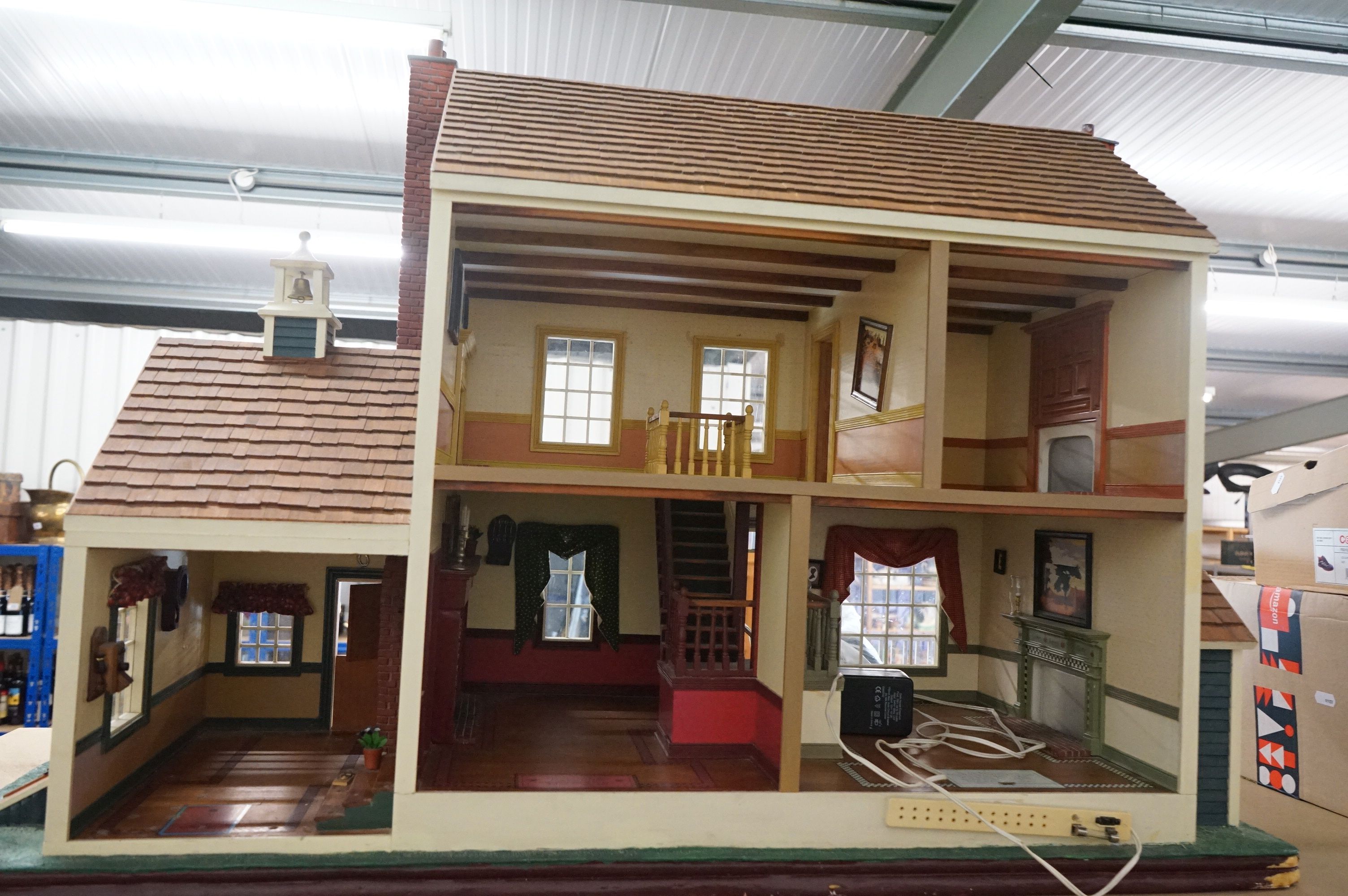 Franklin Mint ' Heartland Hollow ' large painted wooden dolls house & hardware store with garden - Image 16 of 26