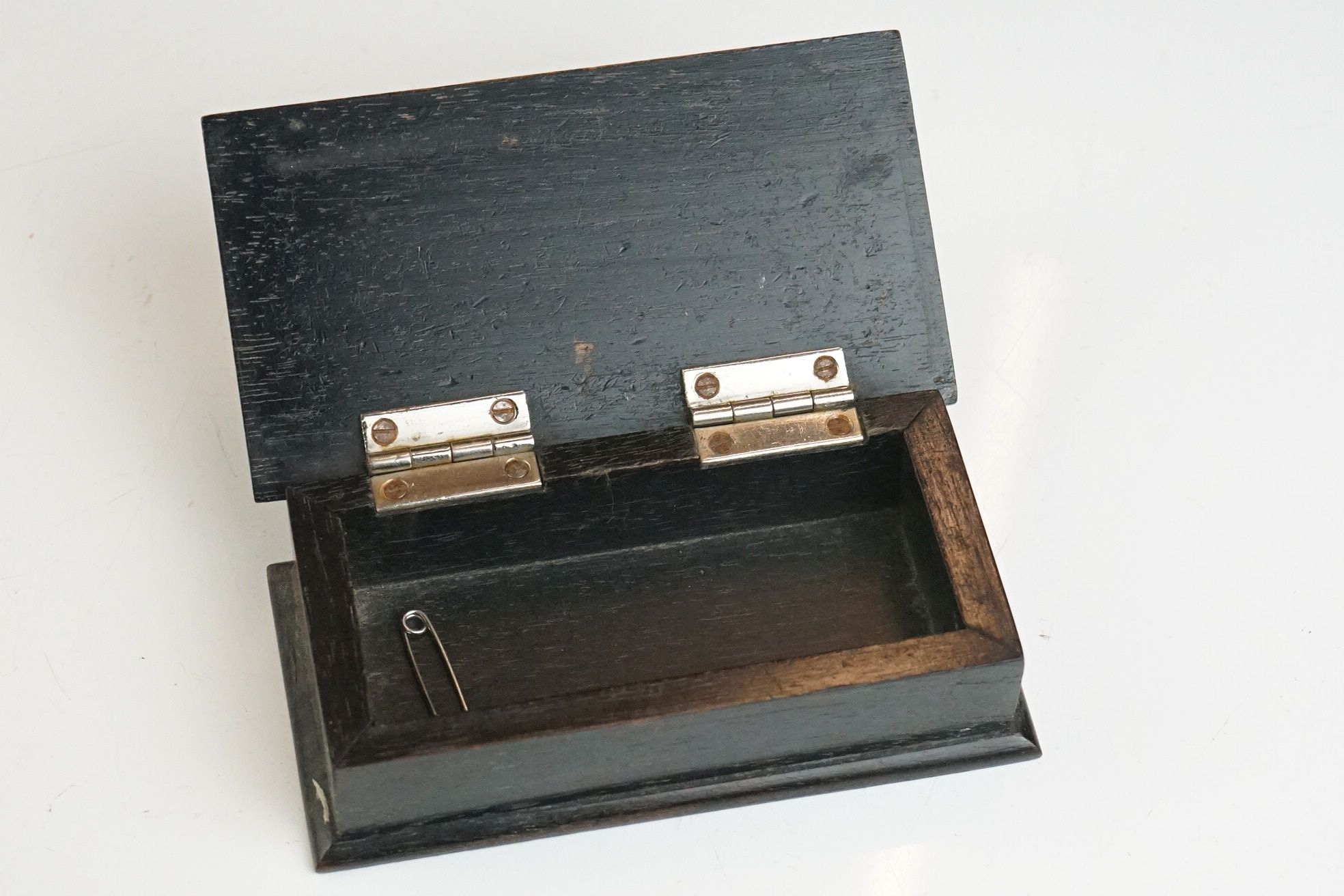 An early 20th century ebony brush set together with a group of other ebony items to include stud box - Image 4 of 7