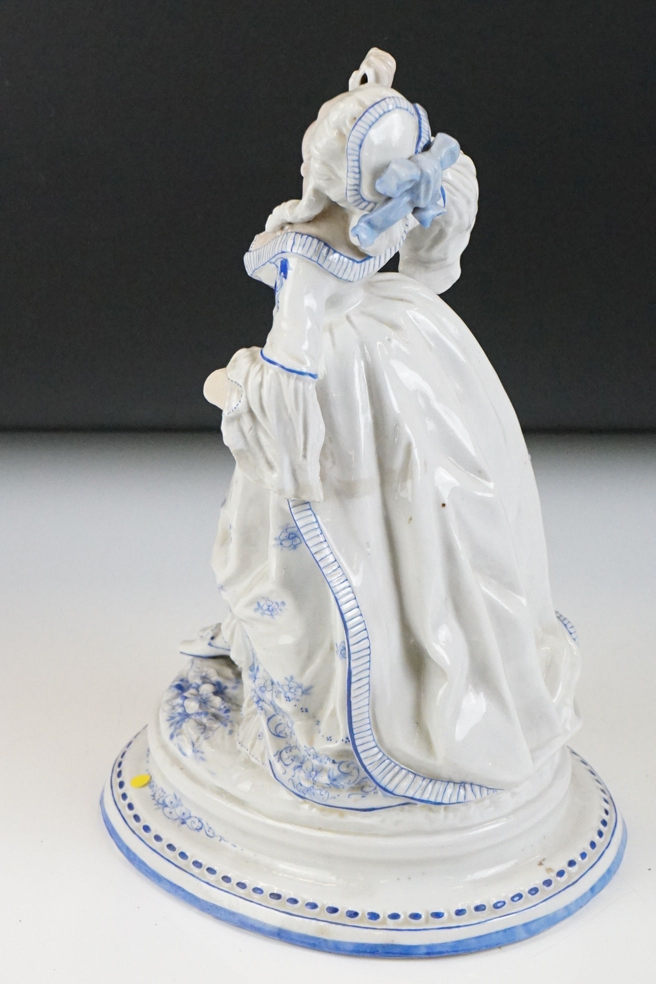 Pair of late 19th Century Continental porcelain figures depicting an 18th century lady and - Image 11 of 12