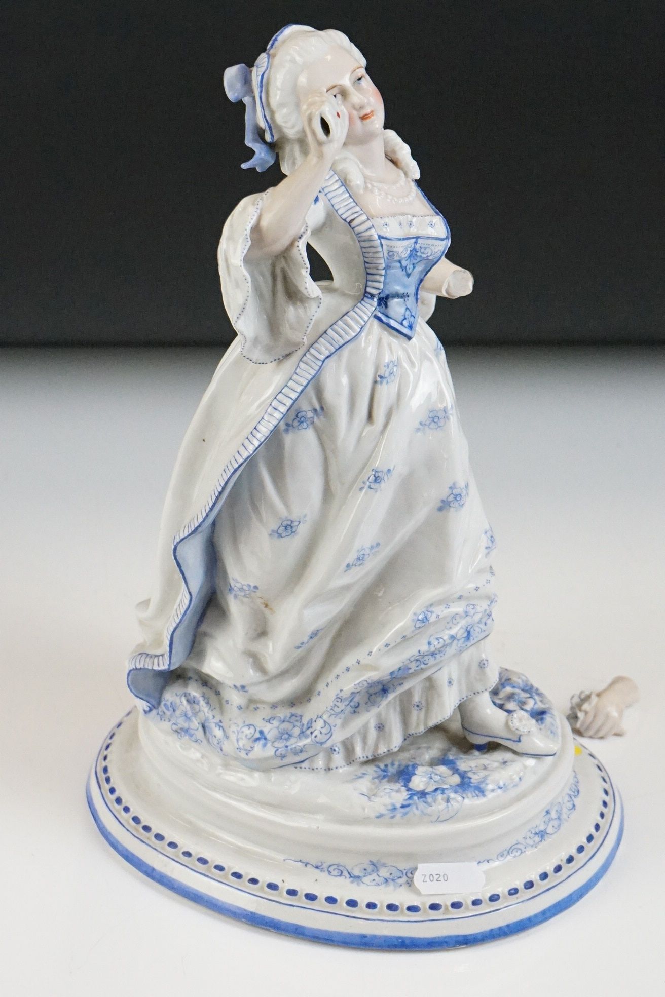 Pair of late 19th Century Continental porcelain figures depicting an 18th century lady and - Image 10 of 12