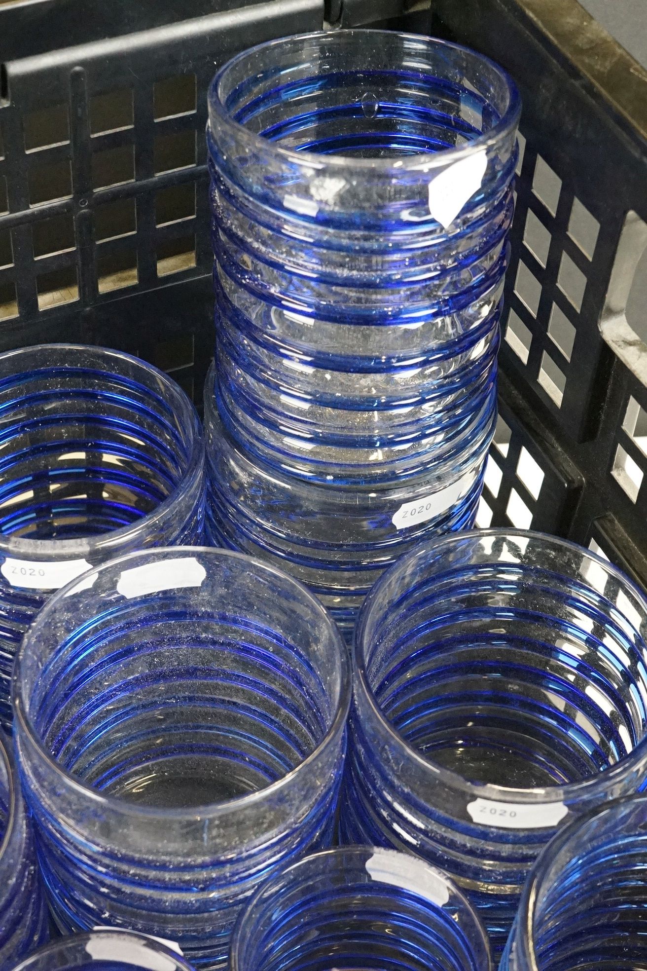 Set of 22 spiral-effect studio glass drinking glasses with relief blue spirals on a clear glass - Image 2 of 6