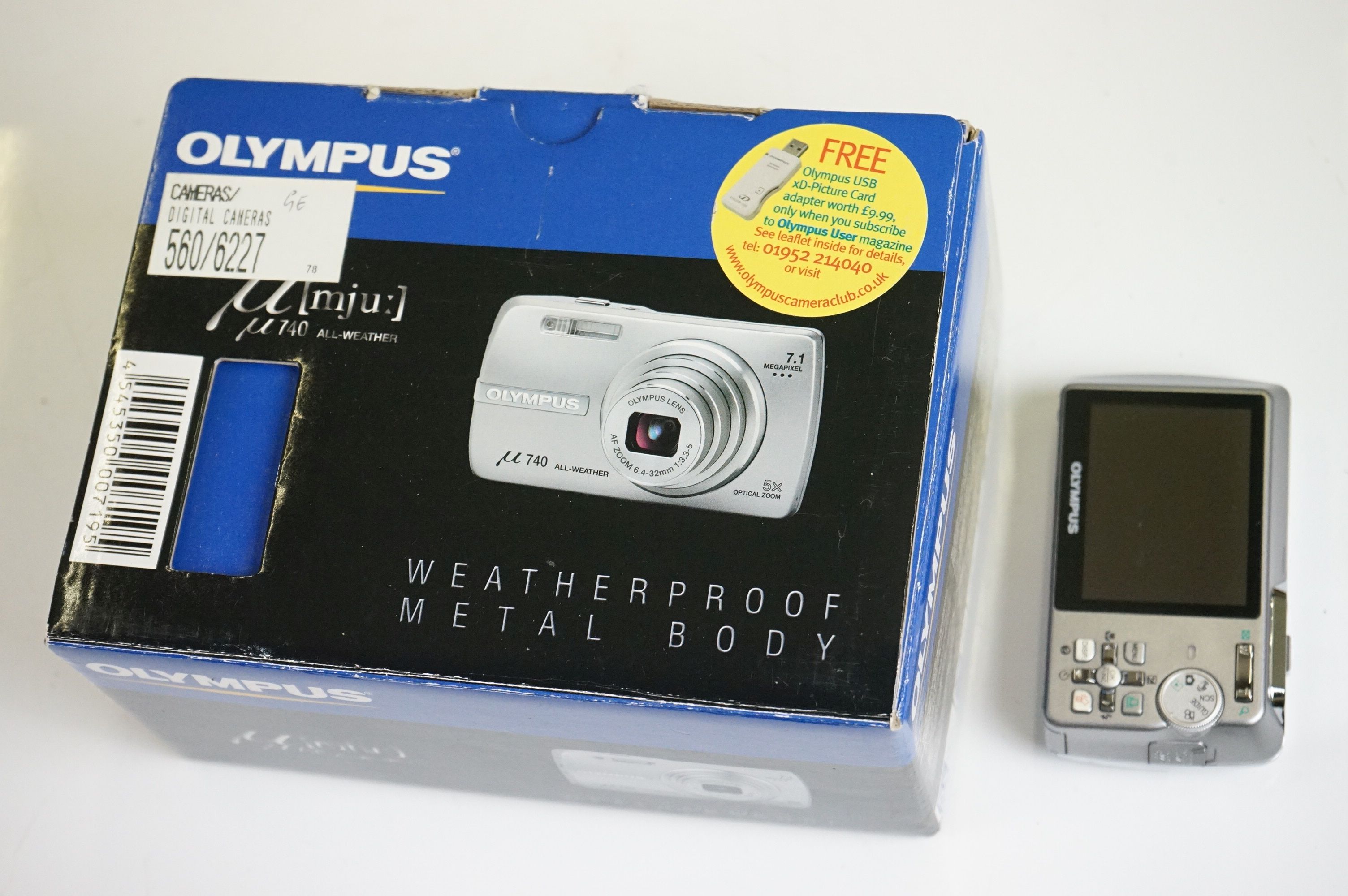 A collection of photography equipment to include an Olympus OM20 camera with Zuiko Auto-S 40mm lens, - Image 4 of 11