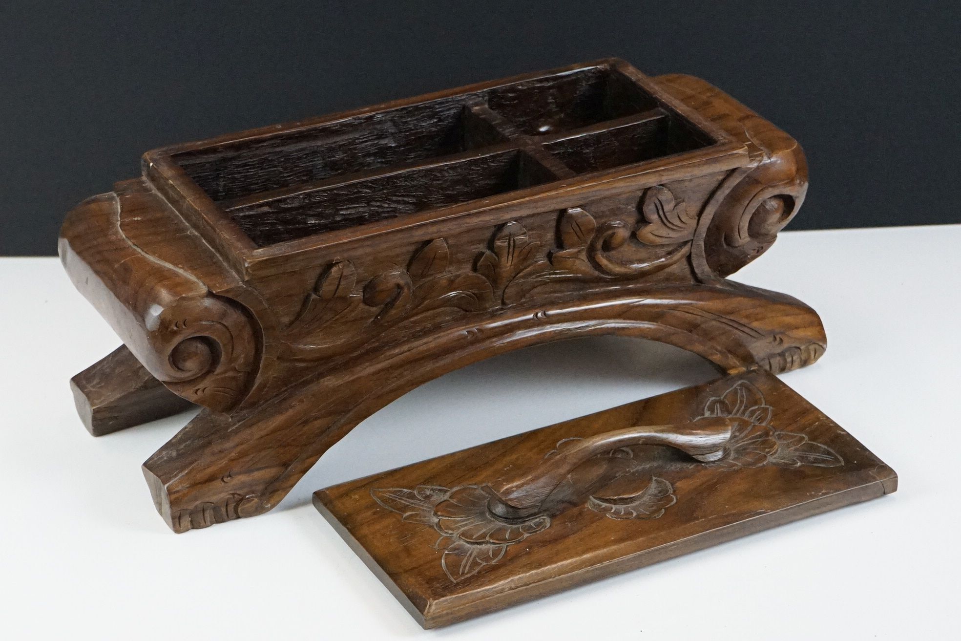 20th Century carved hardwood table-top lidded spice box, with foliate decoration, the lid opening to - Image 2 of 5