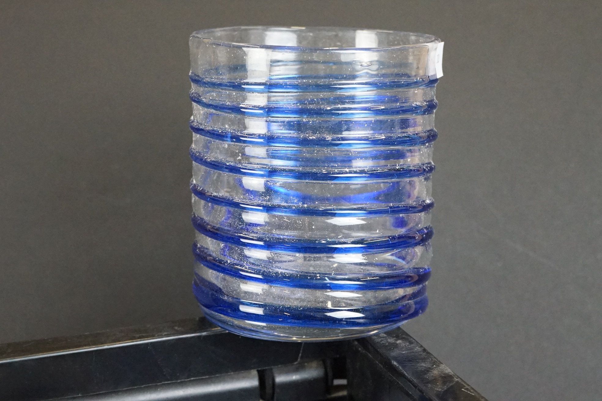 Set of 22 spiral-effect studio glass drinking glasses with relief blue spirals on a clear glass - Image 5 of 6