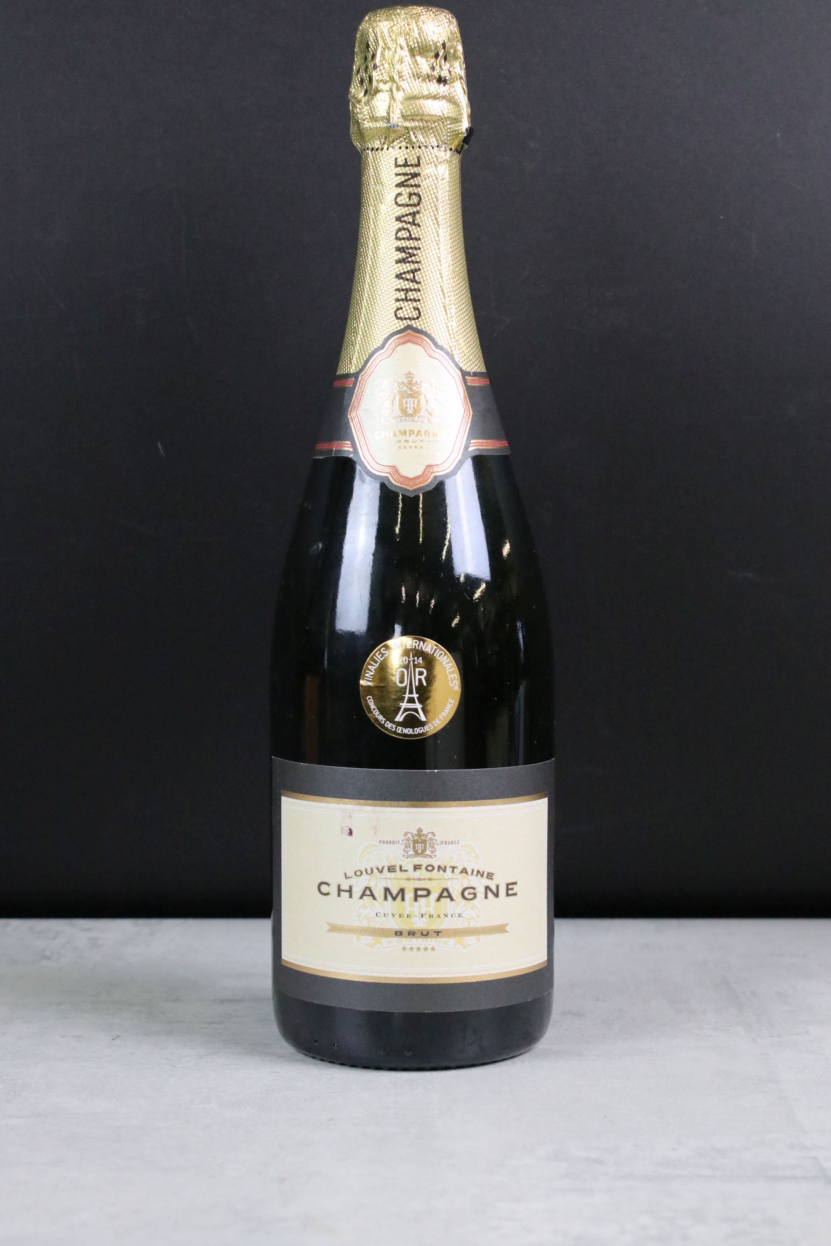 A collection of four bottles of Champagne to include Moet & Chandon, Louis Daumont, Louvel - Image 11 of 18