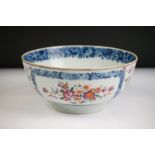 18th Century Chinese Famille Rose circular footed bowl, decorated with floral sprays, with