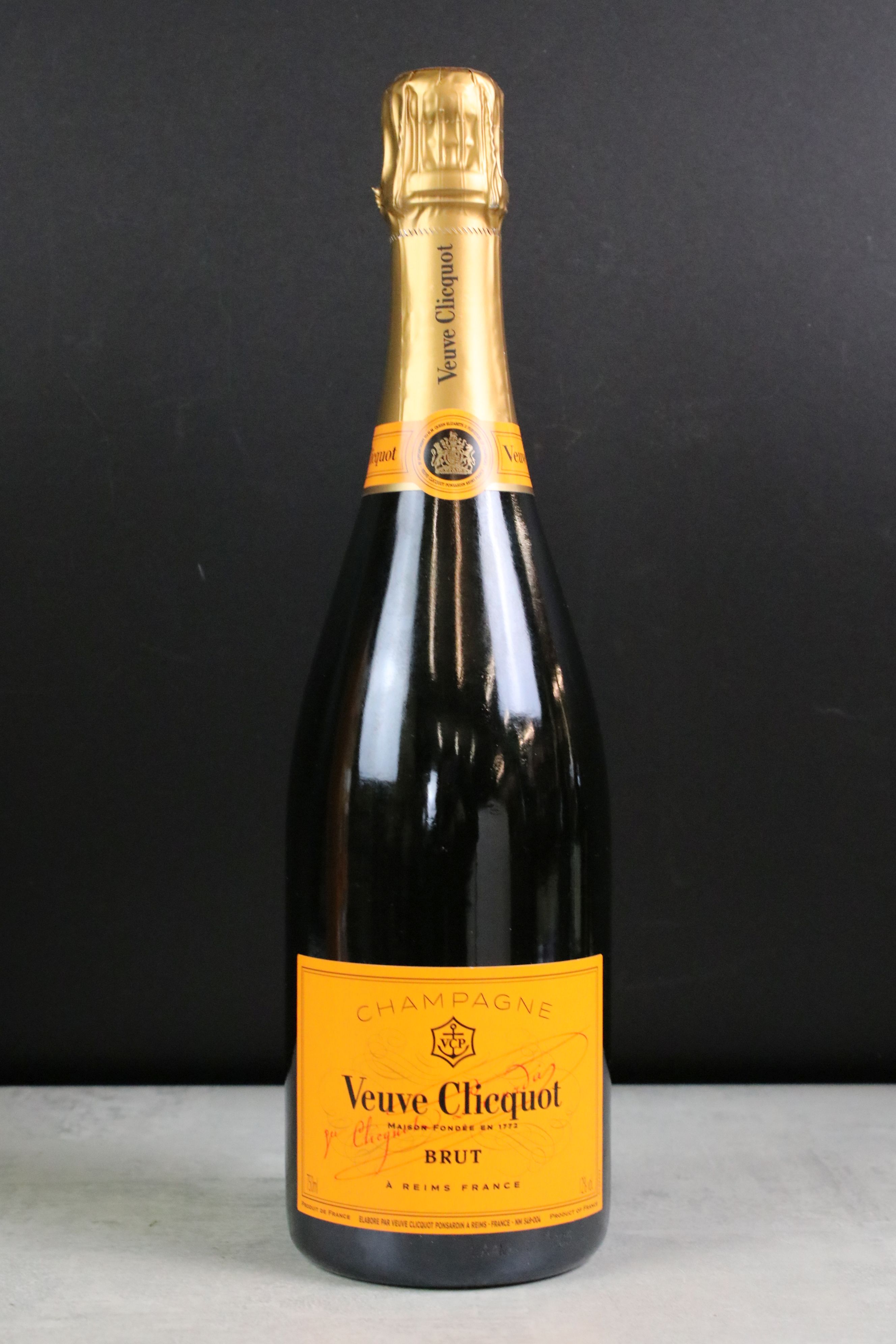 A collection of four bottles of Champagne to include Moet & Chandon, Louis Daumont, Louvel - Image 4 of 18