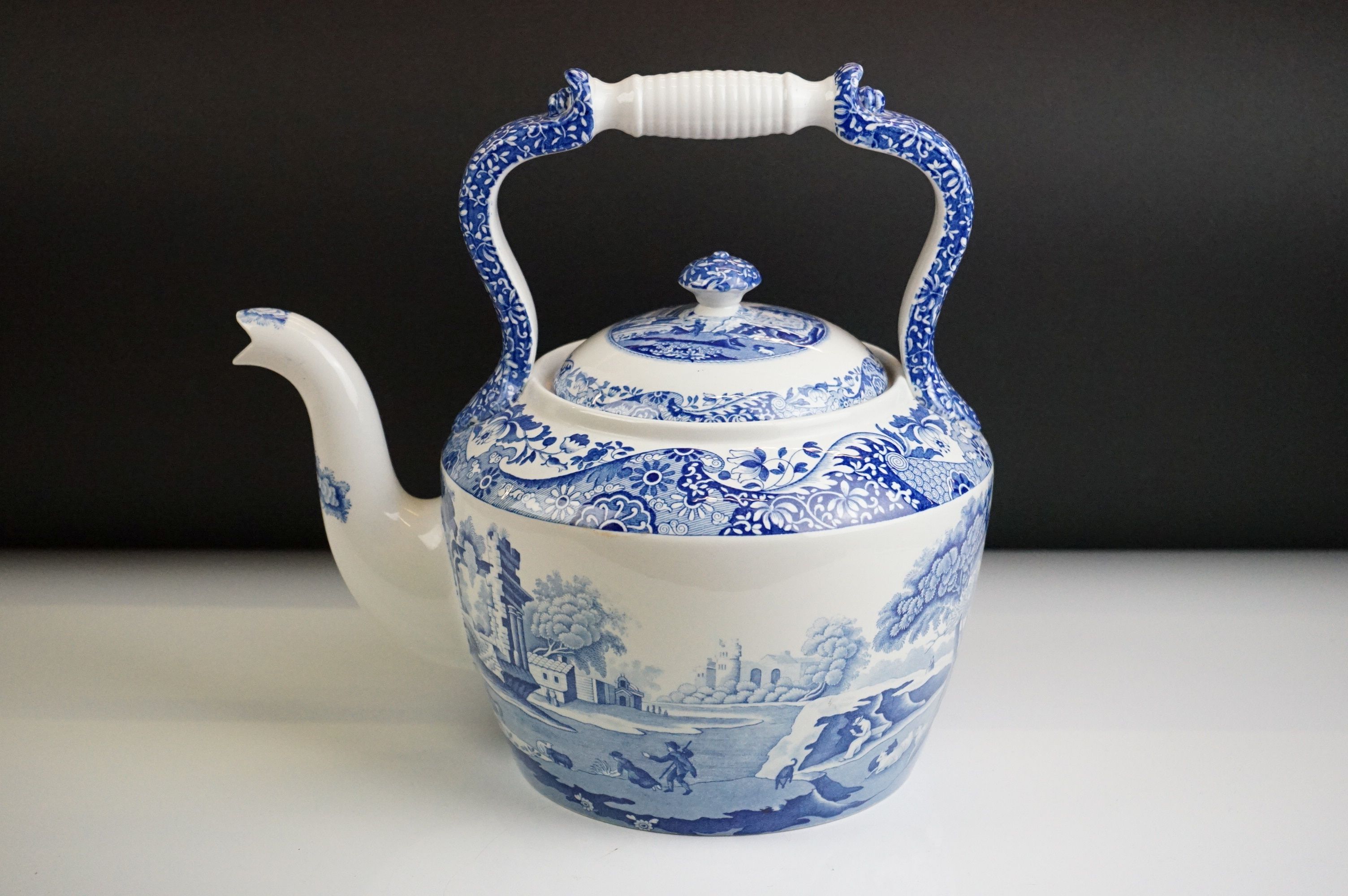 Large Spode Blue & White Italian pattern ceramic kettle & cover, 31cm high - Image 2 of 16
