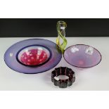 Group of 20th Century signed studio glassware to include a Stuart Akroyd purple & ruby glass