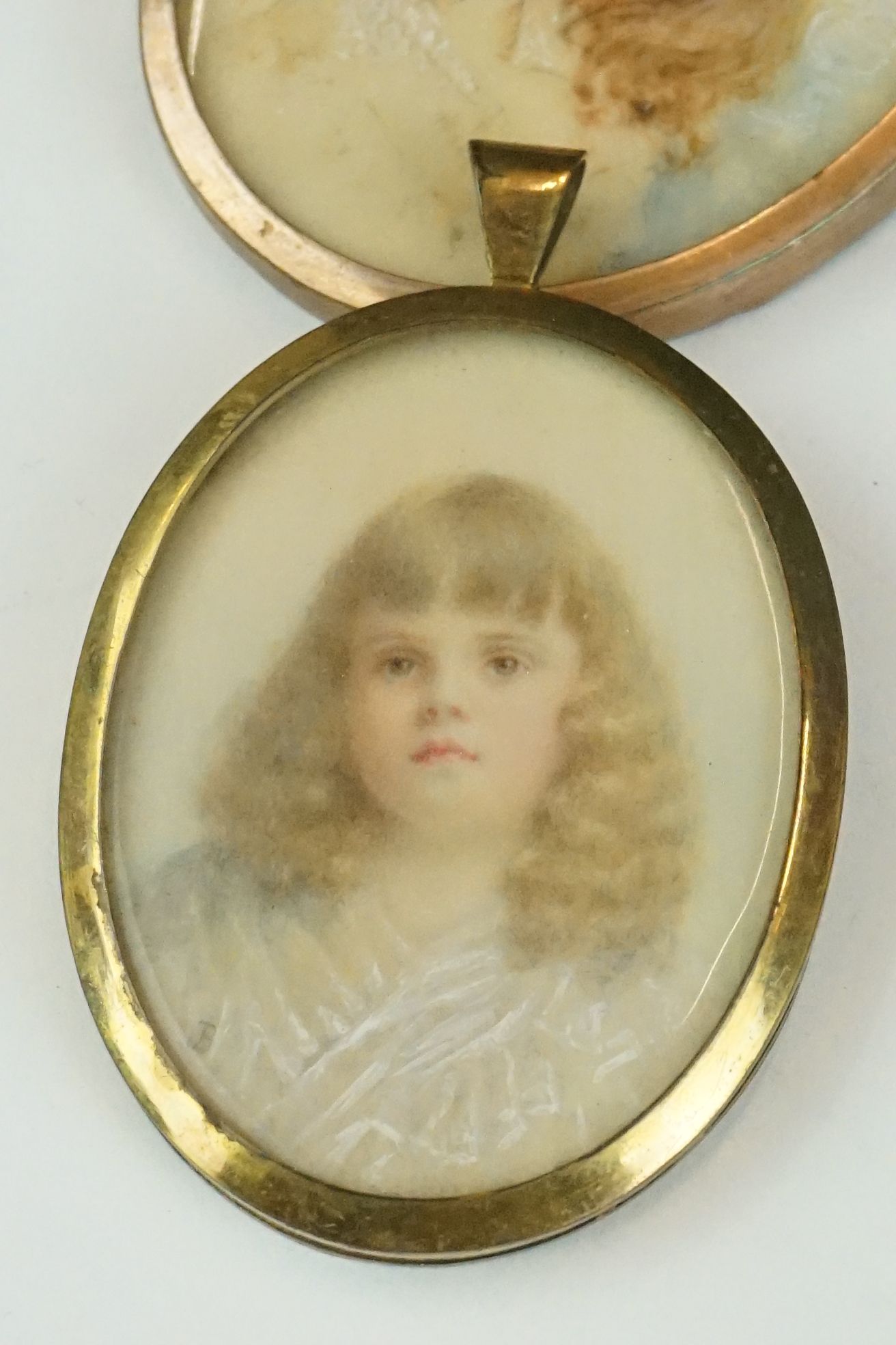 Two hand painted miniature portraits in yellow metal frames. - Image 3 of 4