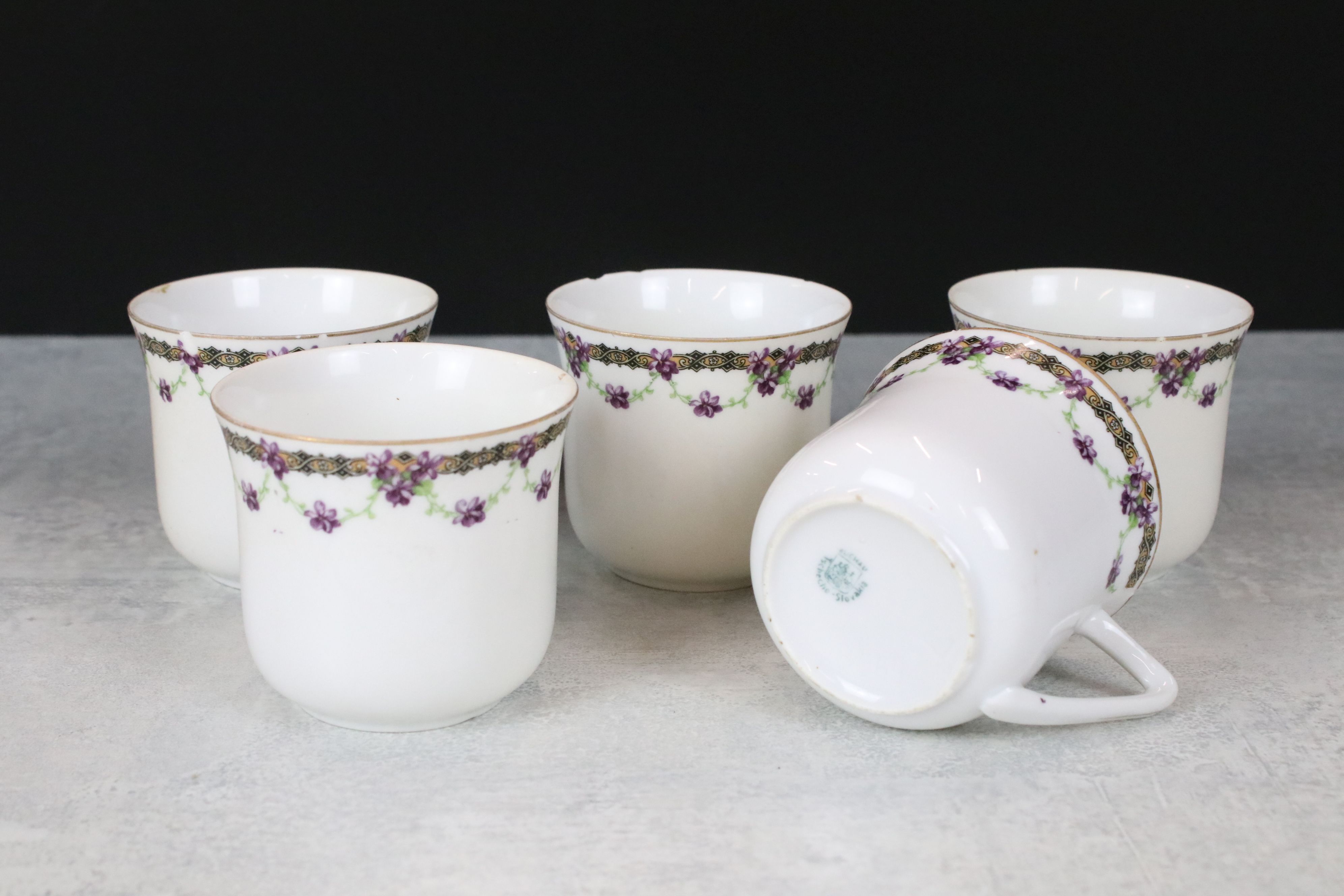 Edwardian Imari Pattern part Tea Service including Muffin Dish, 2 sandwich plates, 5 side plates, - Image 7 of 15