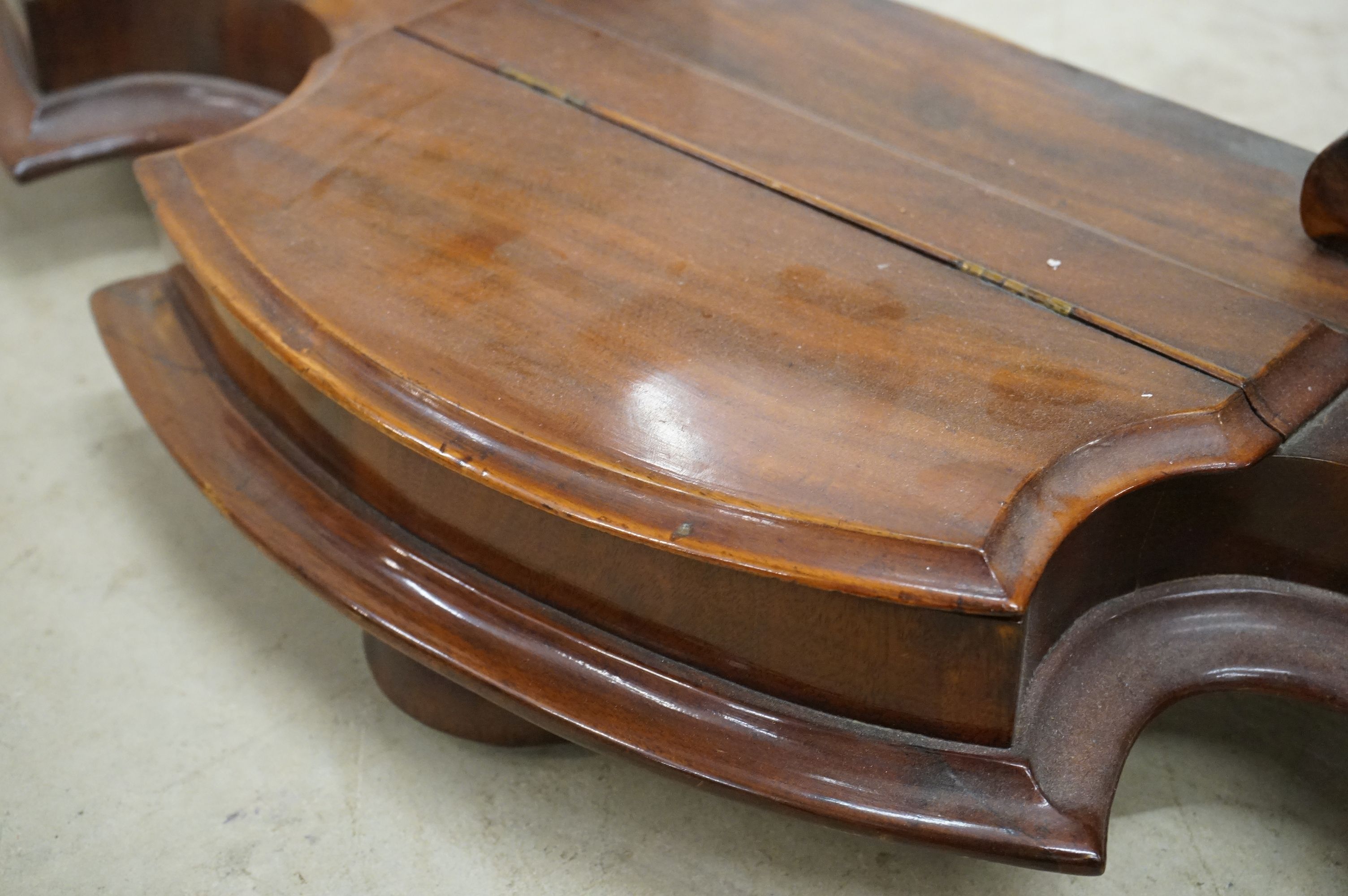 Victorian Mahogany Oval Swing Dressing Mirror, the shaped base with glove drawer raised on squat - Image 3 of 5