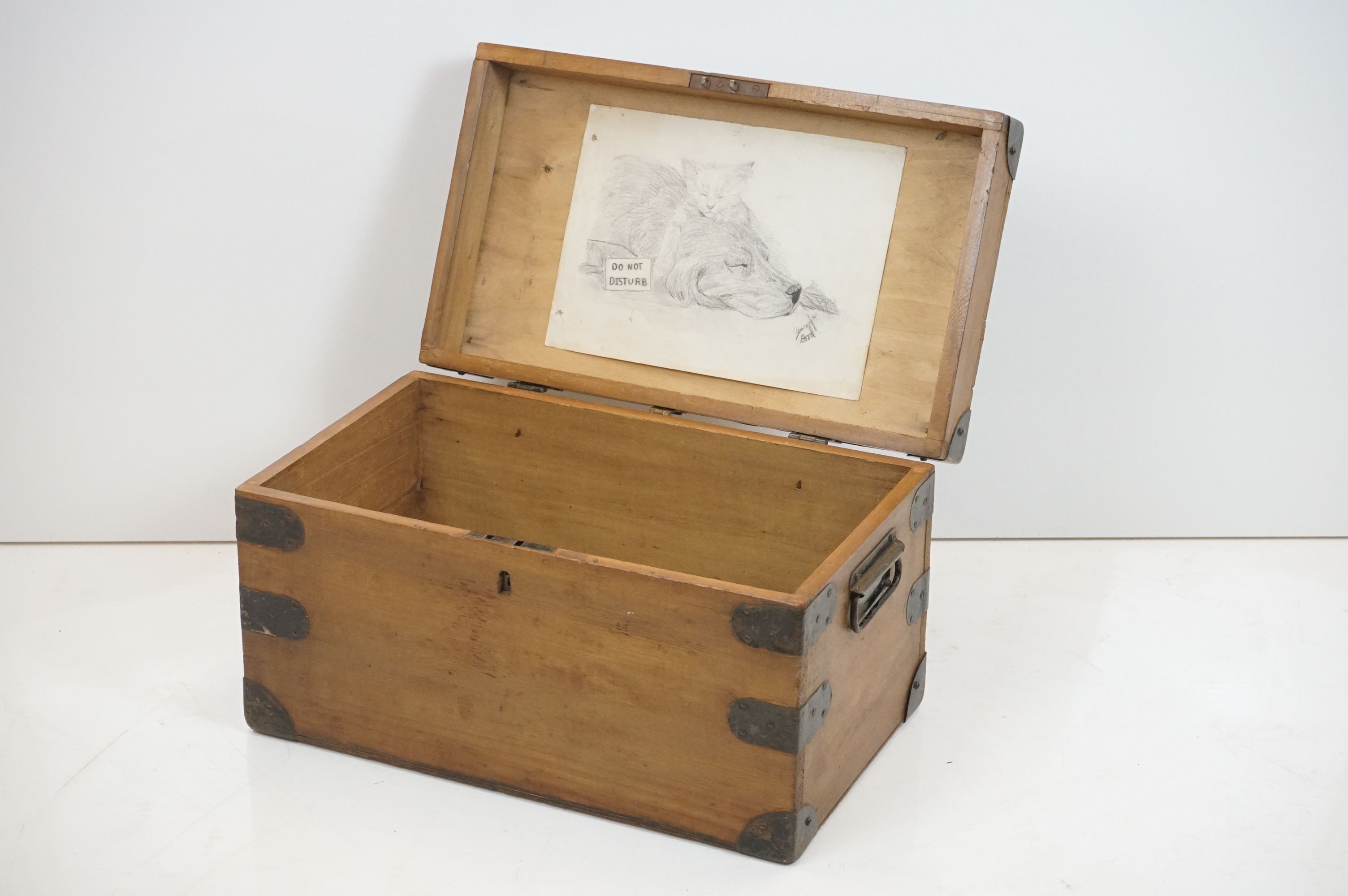 Pine Tack Box, 50cm wide x 29cm high - Image 2 of 12