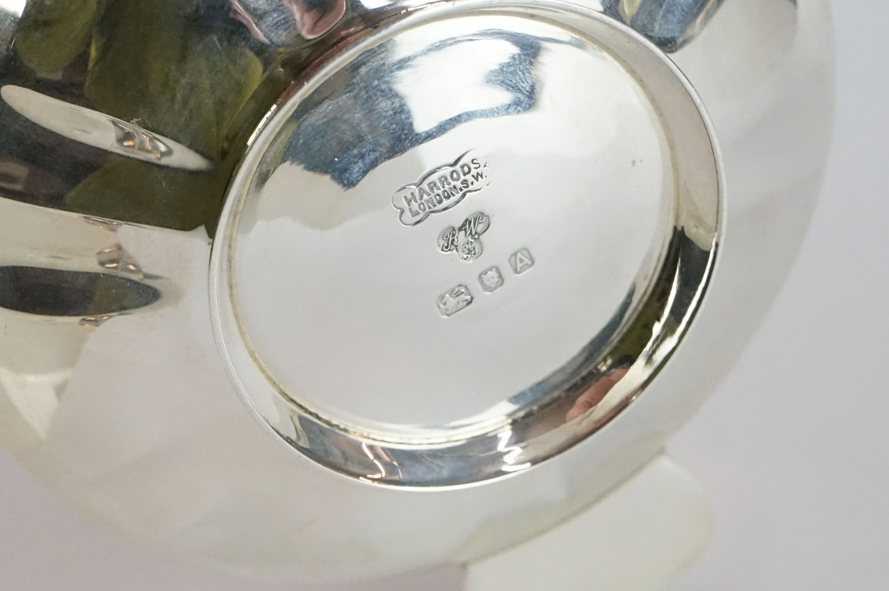 Harrods of London, Art Deco Silver Twin Handled Wine Taster Bowl, London 1936, 15cm wide - Image 5 of 5