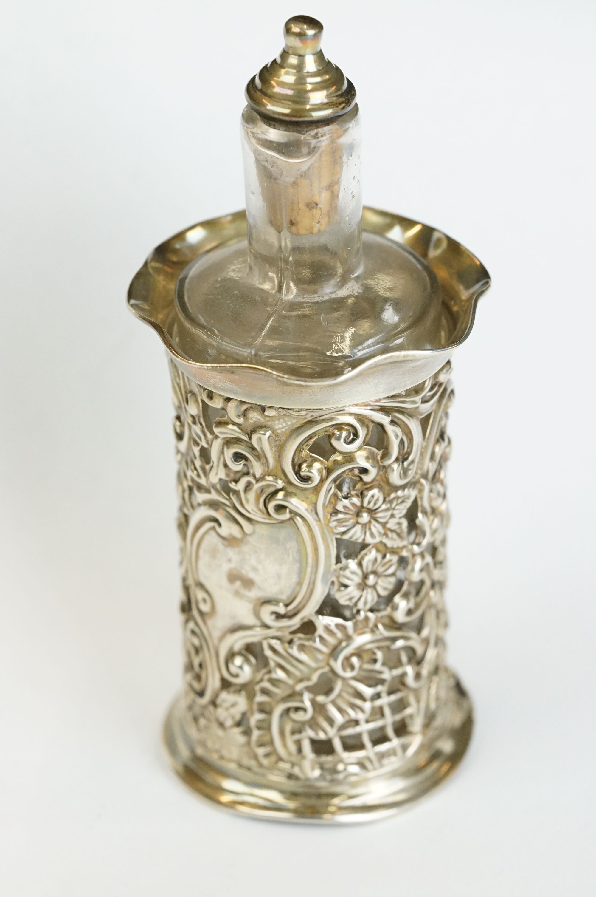 A fully hallmarked sterling silver pierced cased scent bottle together with a blue glass and a - Image 7 of 10
