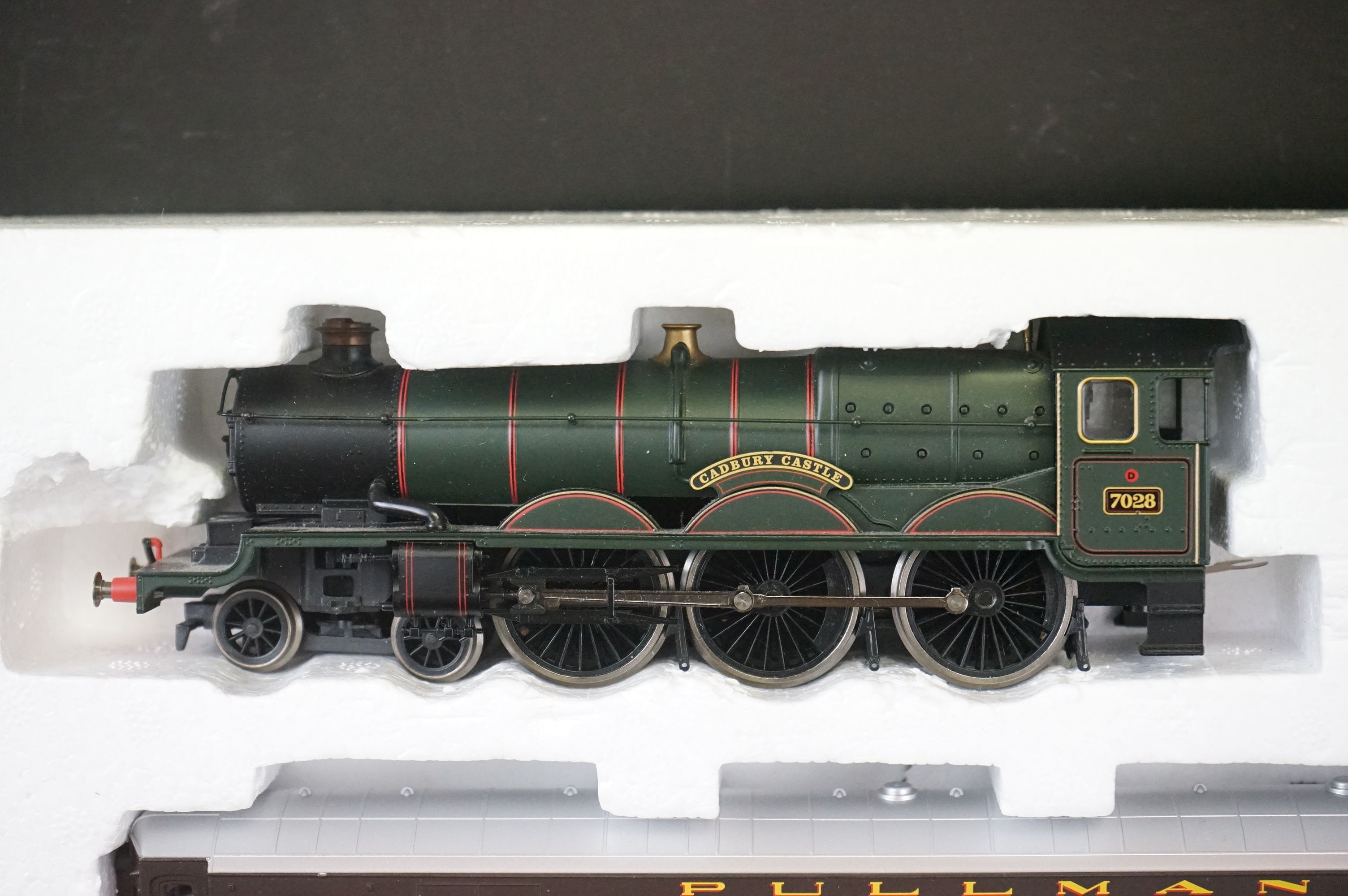 Boxed Hornby OO gauge R1048 The Western Pullman electric train set complete with Cadbury Castle - Image 13 of 18