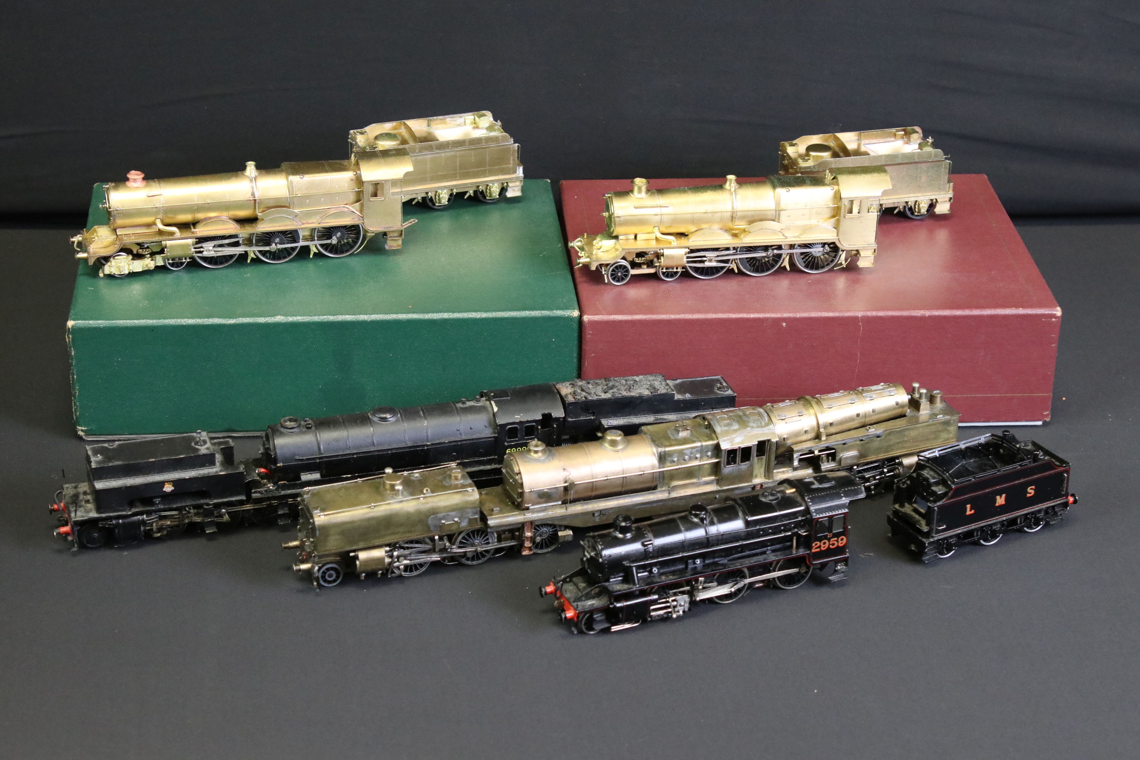 Five brass built OO gauge locomotives to include 2 x Garratts (one painted), GWR Castle class 4-6-