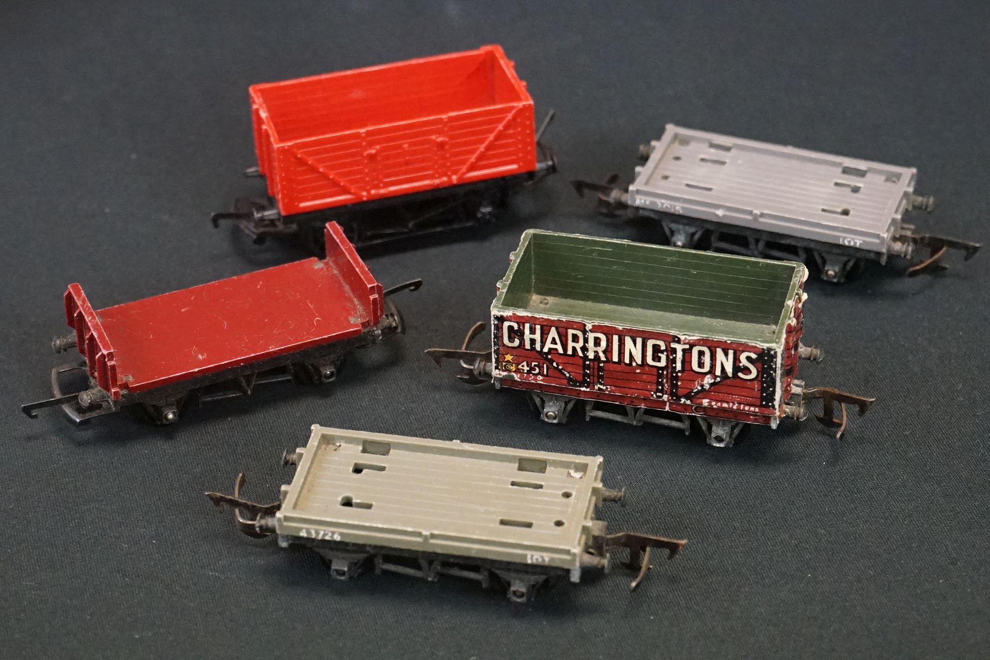 Nine boxed OO gauge items of rolling stock to include 3 x Triang Hornby Battle Space (R249, - Image 2 of 9