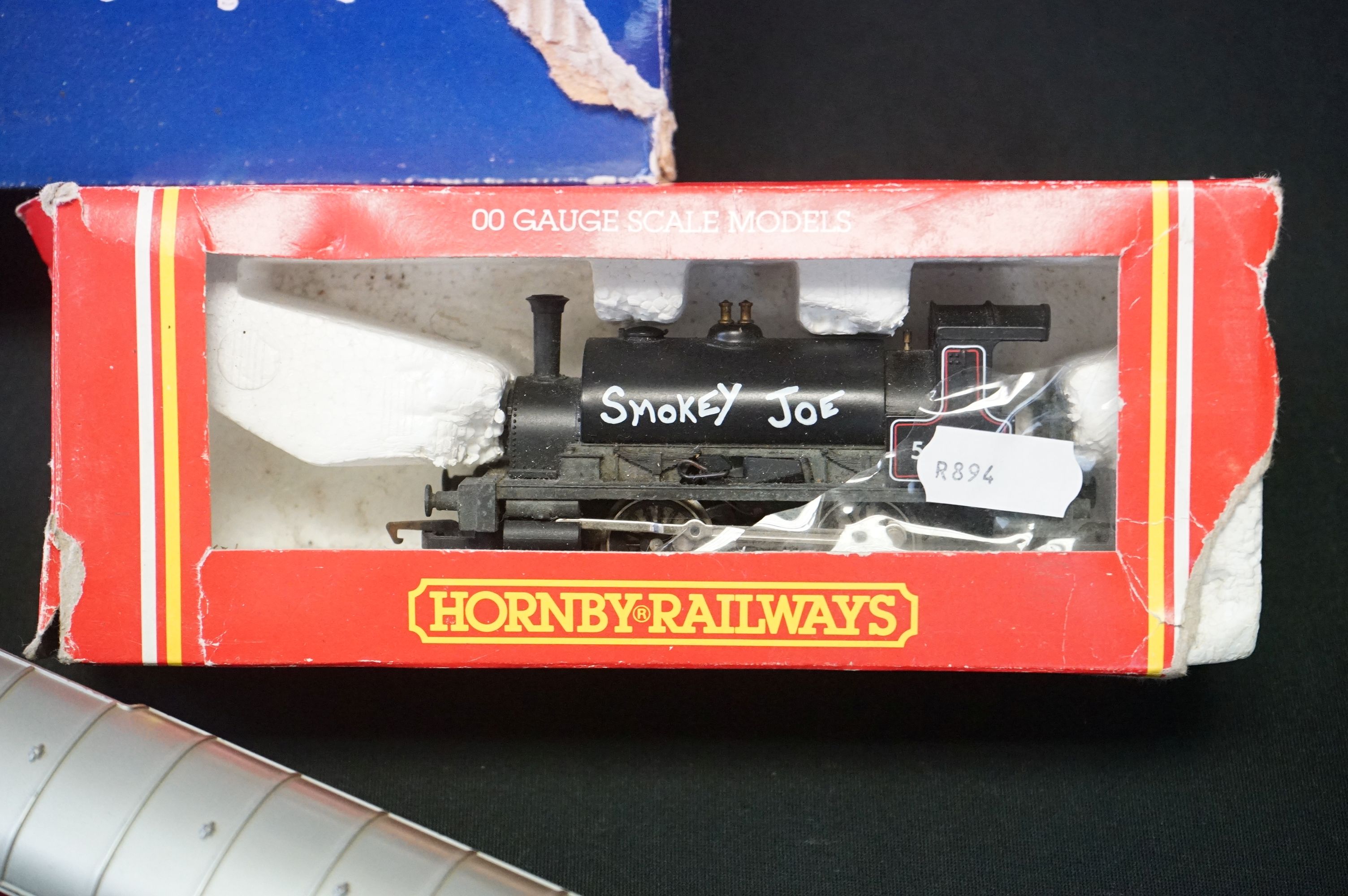 Group of OO gauge model railway to include boxed Hornby Smokey Joe locomotive (poor box), 8 x - Image 7 of 12