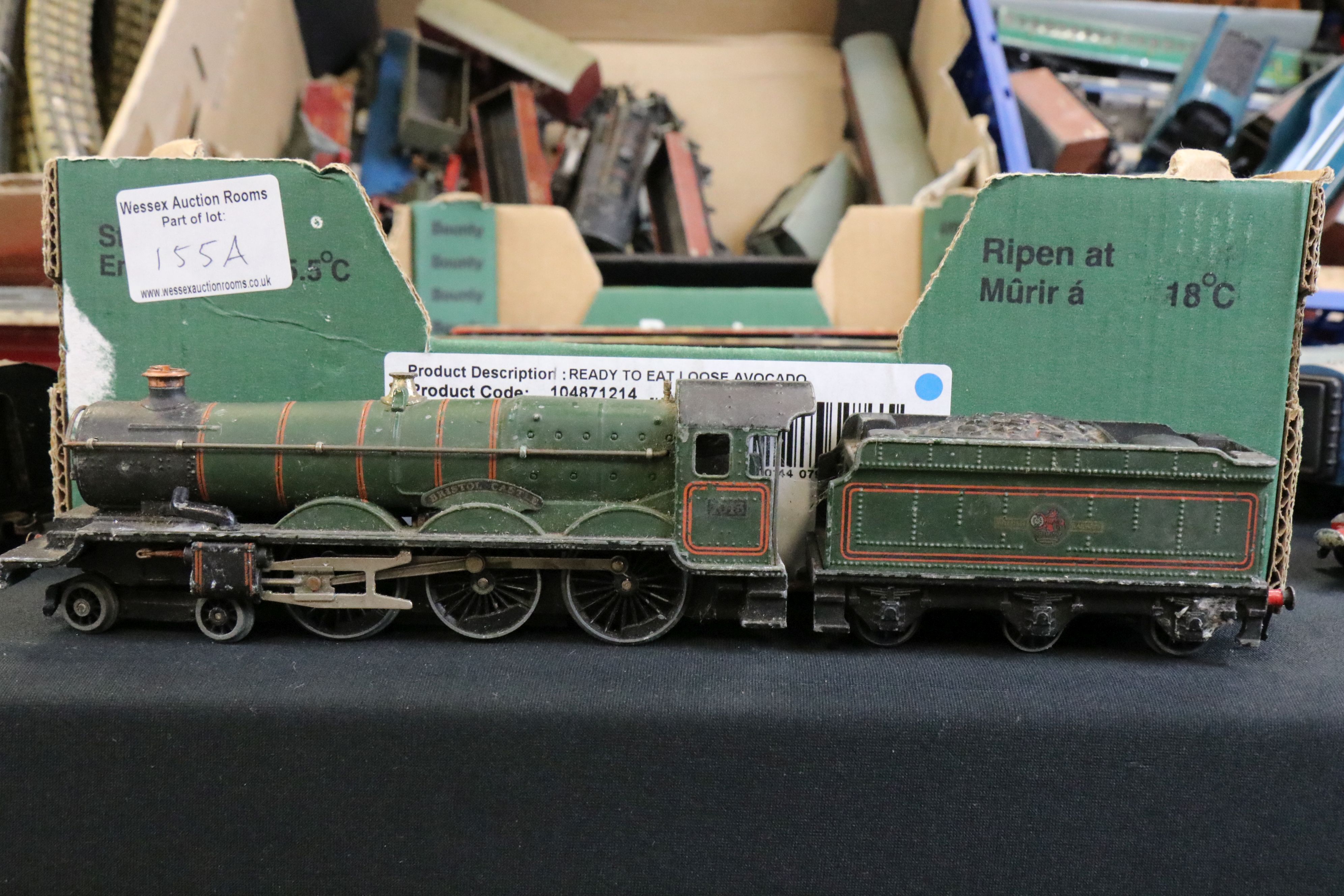 Large collection of Hornby Dublo & OO gauge model railway to include 5 x Dublo locomotives (D8000, - Image 4 of 8