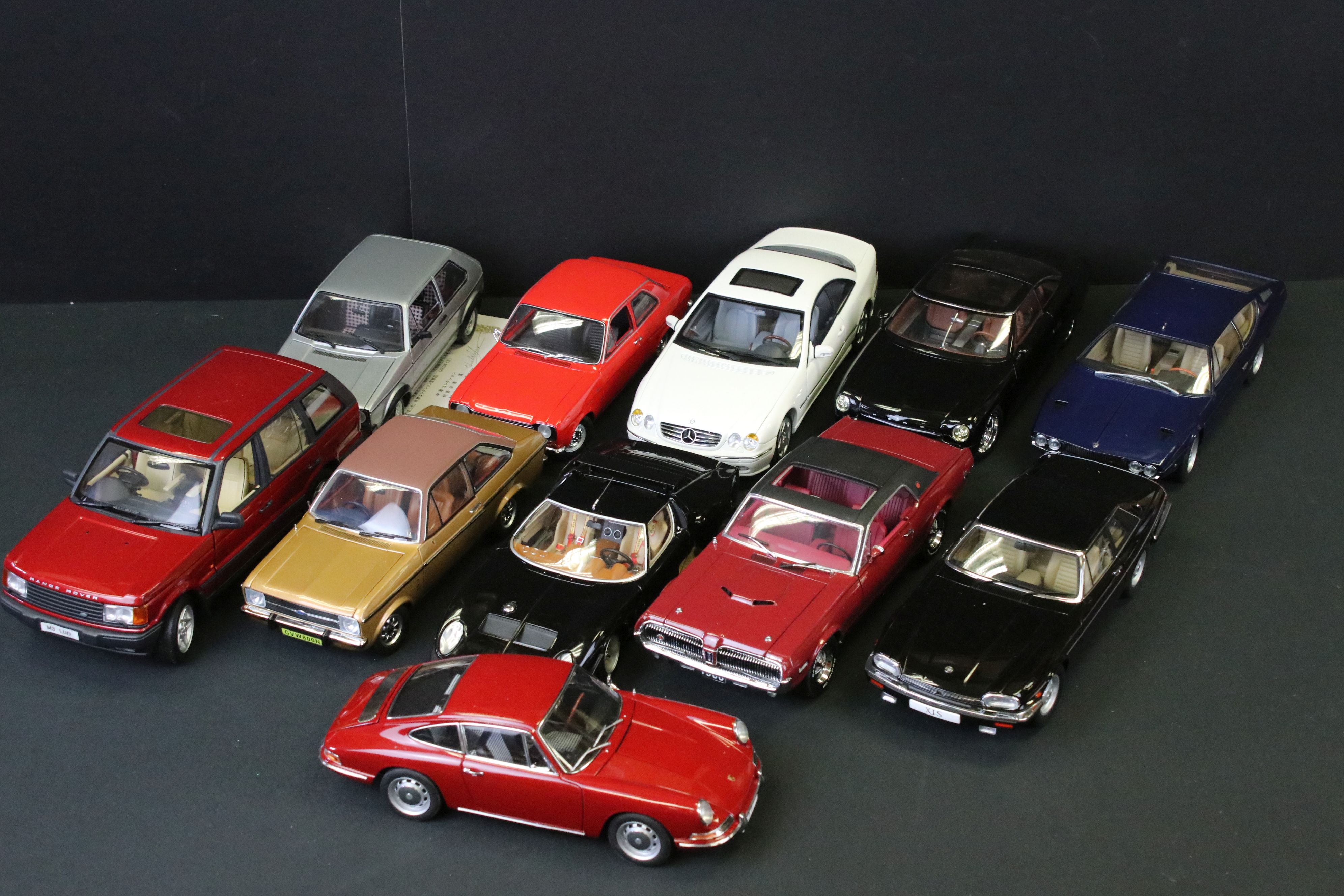 11 1/18 Scale diecast models to include 6 x AUTOart, 3 x Sun Star, Paul's Model Art Minichamps and