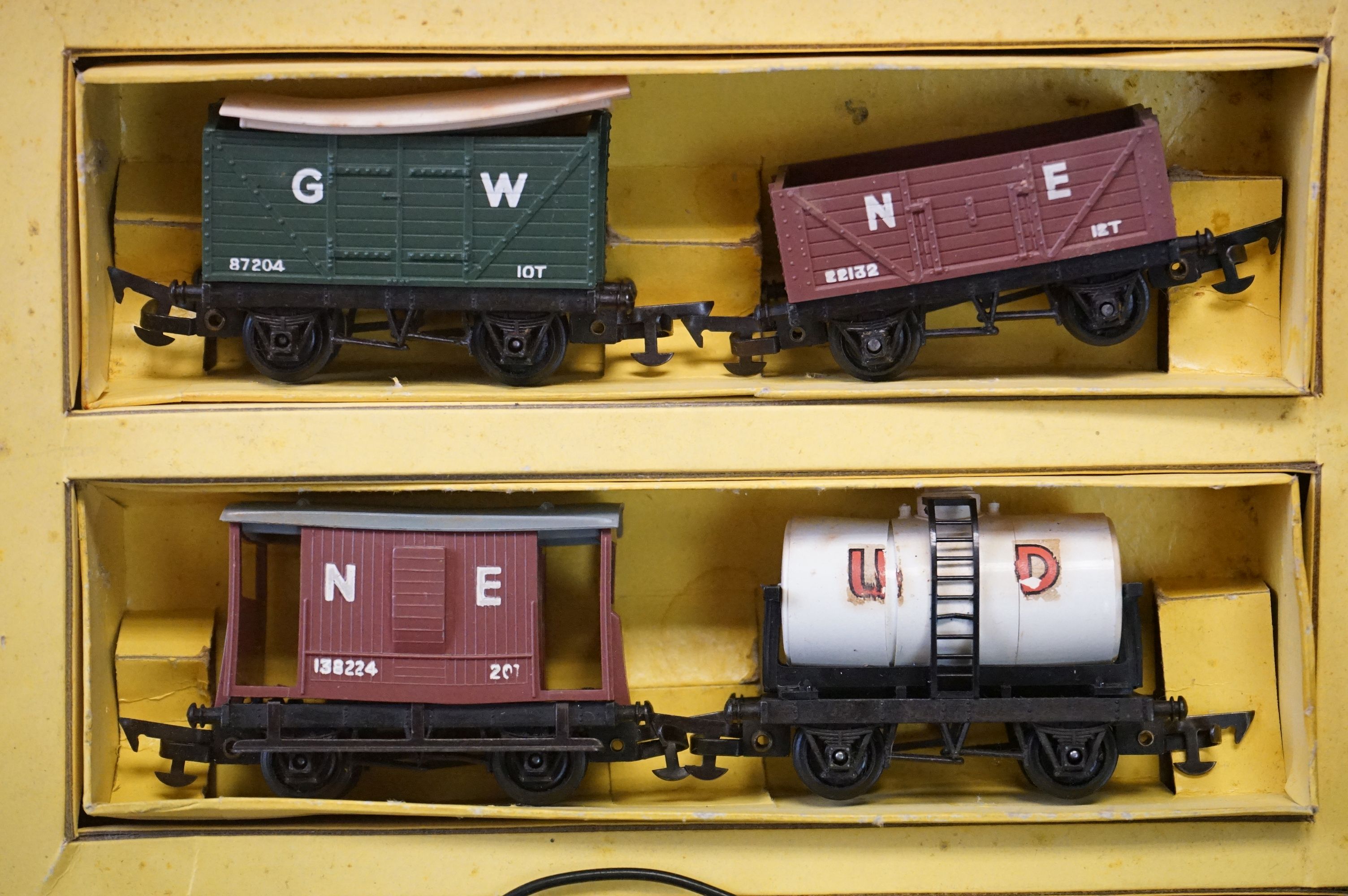 Two boxed Triang OO gauge train sets to include R3 Goods Train & R1X Passenger Train, both appear to - Image 11 of 14