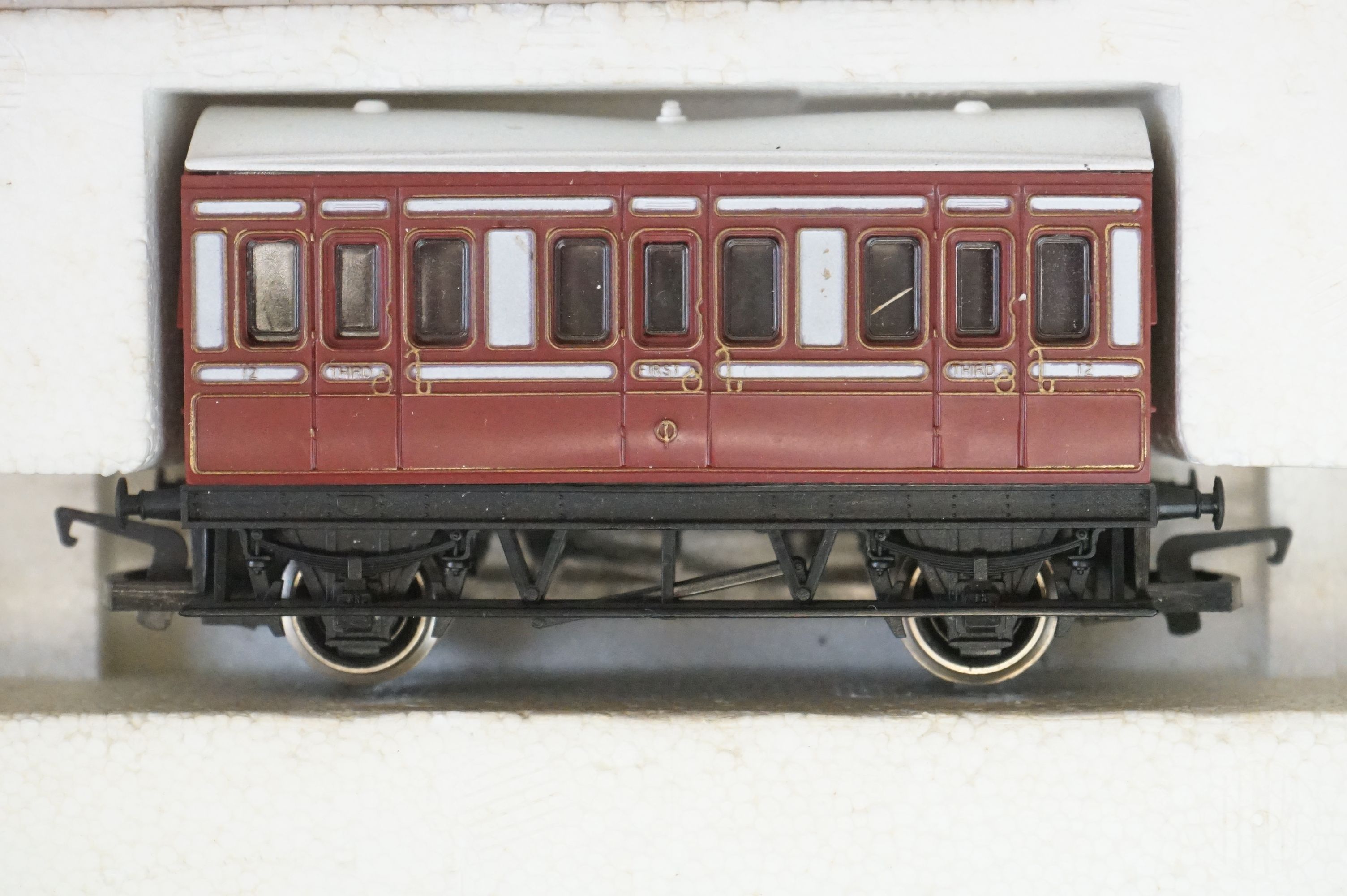 Boxed Hornby OO gauge R1048 The Western Pullman electric train set complete with Cadbury Castle - Image 5 of 18