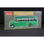 Boxed Sun Star ltd edn 1/24 5003 Bedford OB Duple Vista Coach diecast model, ex with certificate, gd