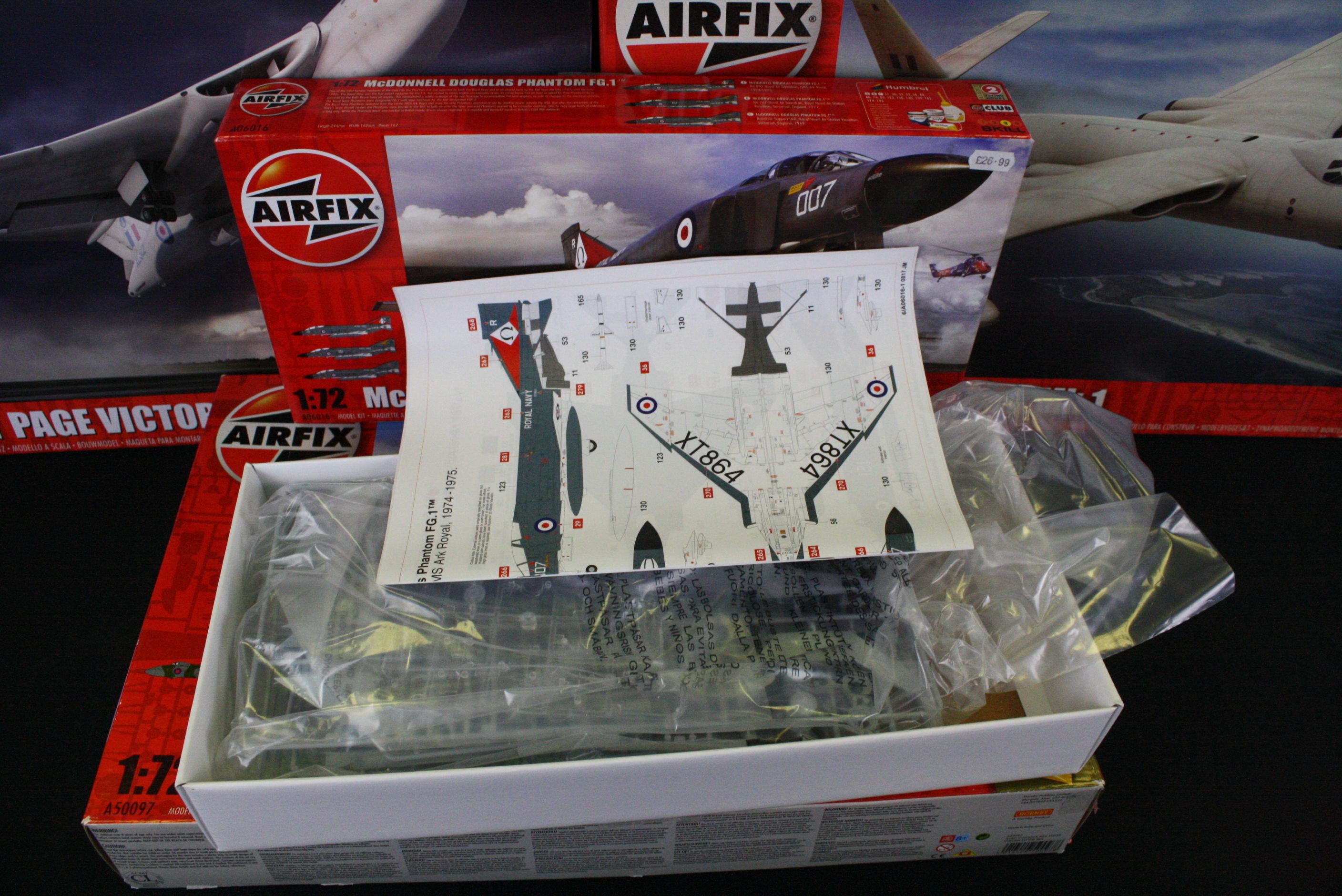 Five Boxed & unbuilt Airfix 1:72 scale plastic model aeroplane kits to include A12008 Handley Page - Image 3 of 5