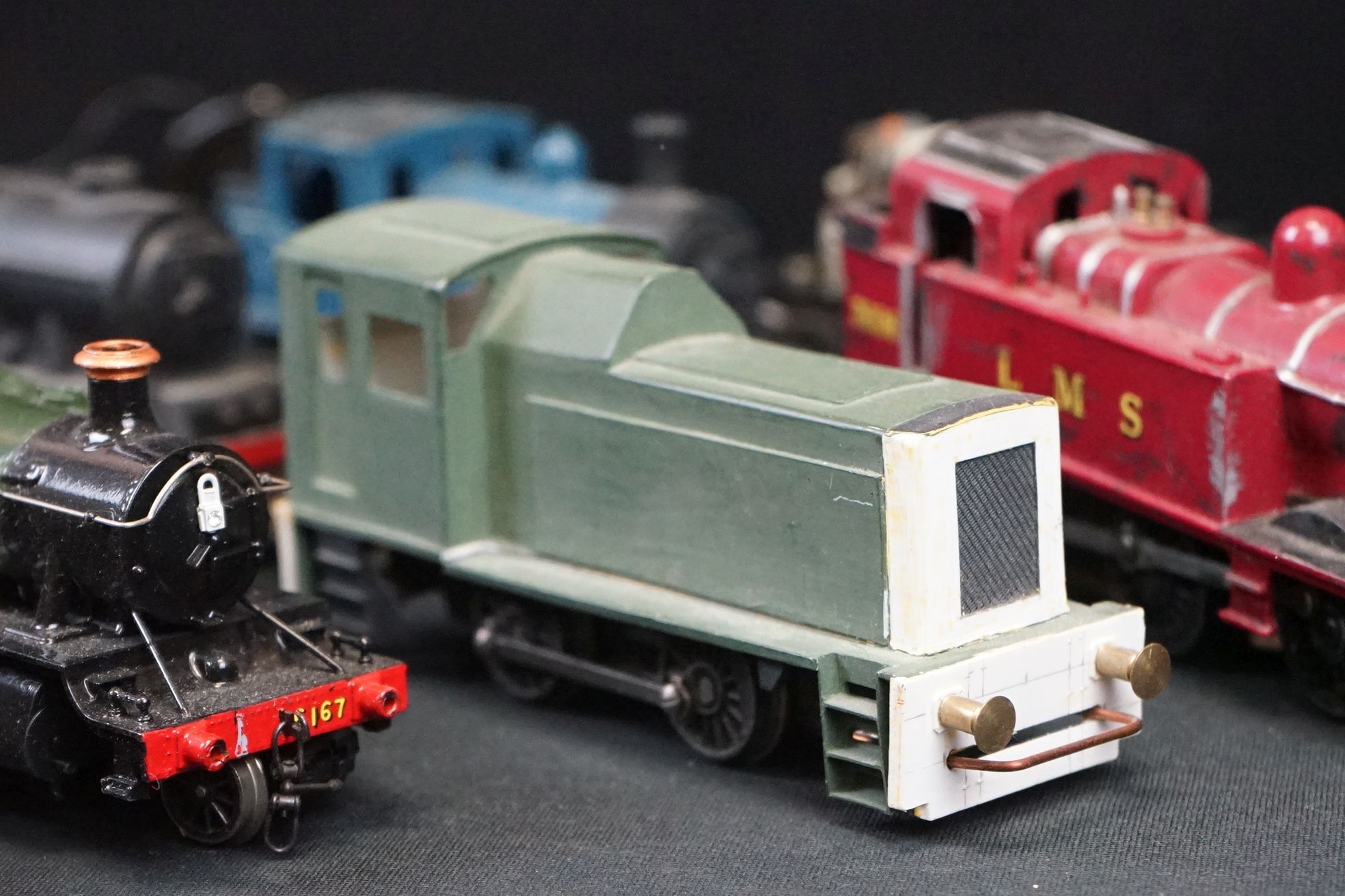 19 OO gauge locomotives to include Hornby Virgin Lady in Red, Airfix Royal Scot etc, condition - Image 9 of 15