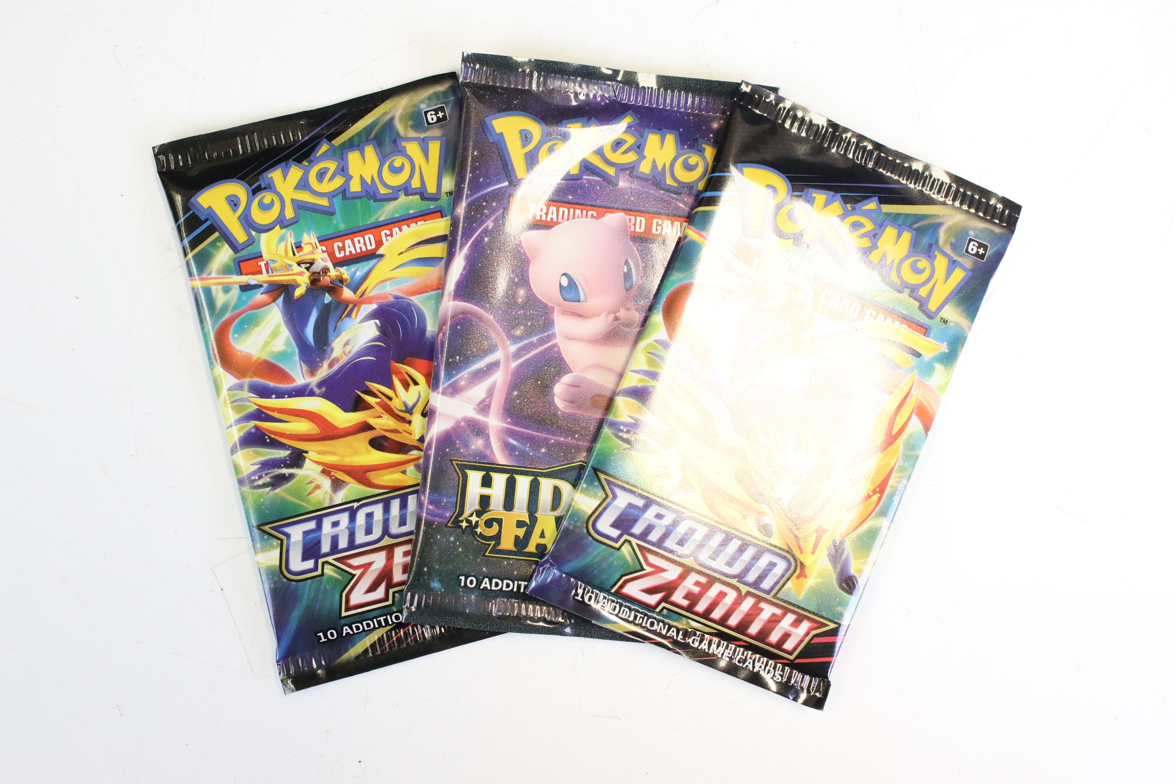Pokemon - Collection of Sealed Pokémon cards & sets to include Shining Fates Boltund V Tin, boxed - Image 8 of 9