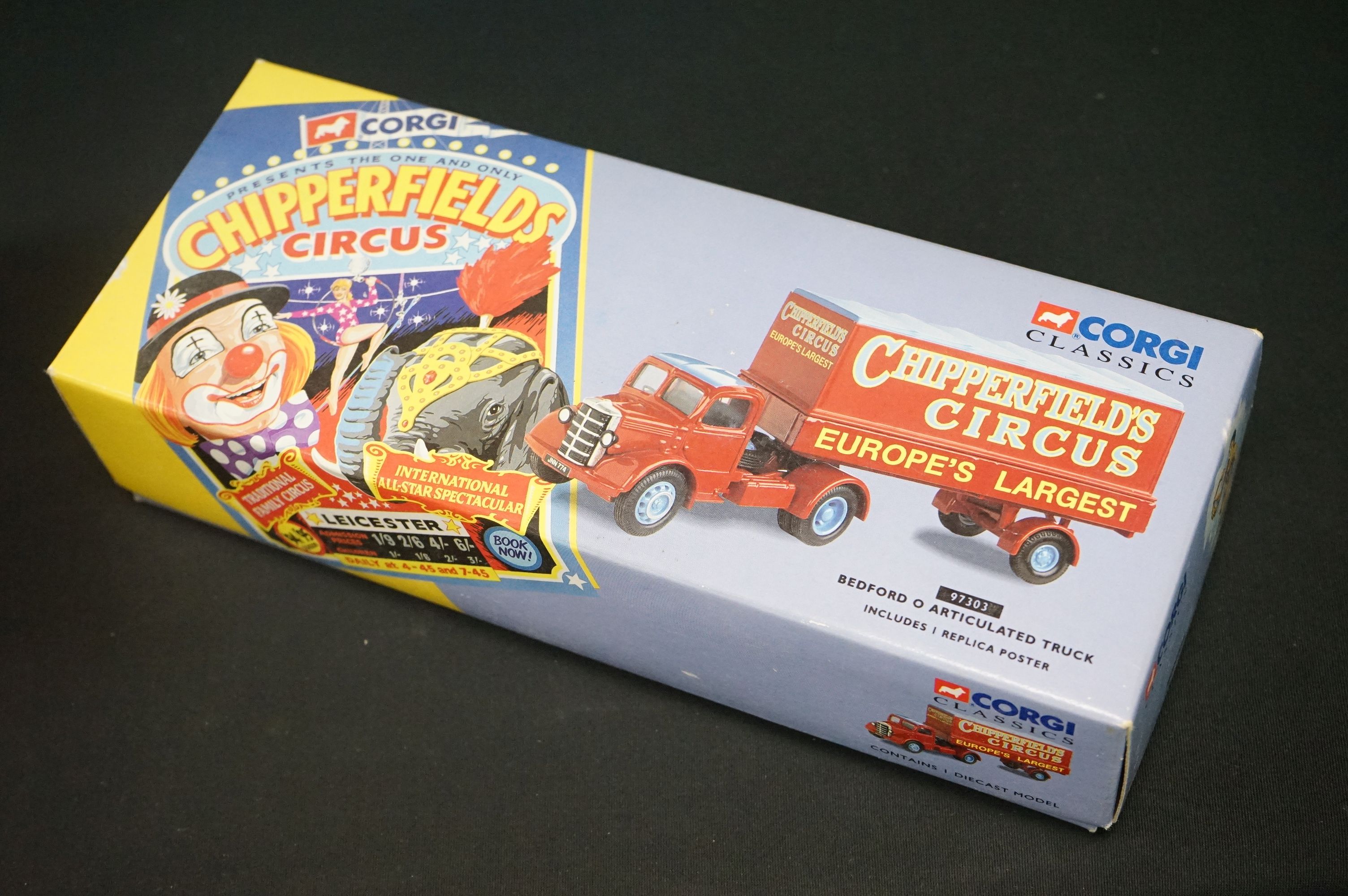 25 Boxed Corgi Classics diecast models to include 5 x Chipperfields Circus (11201 ERF KV Artic - Image 15 of 16