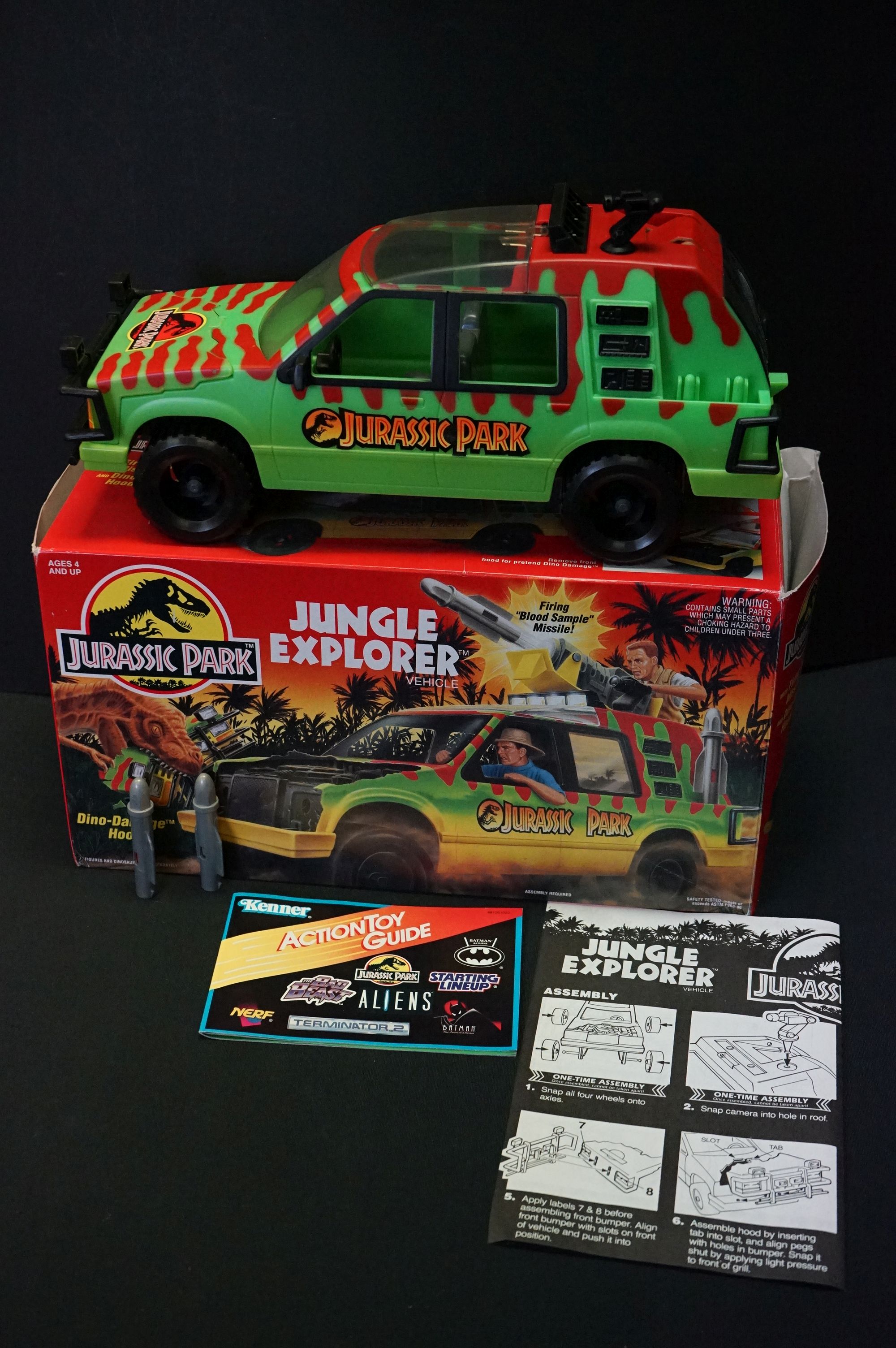 Group of TV-related collectables to include a boxed Kenner Jurassic Park Jungle Explore Vehicle ( - Image 6 of 13