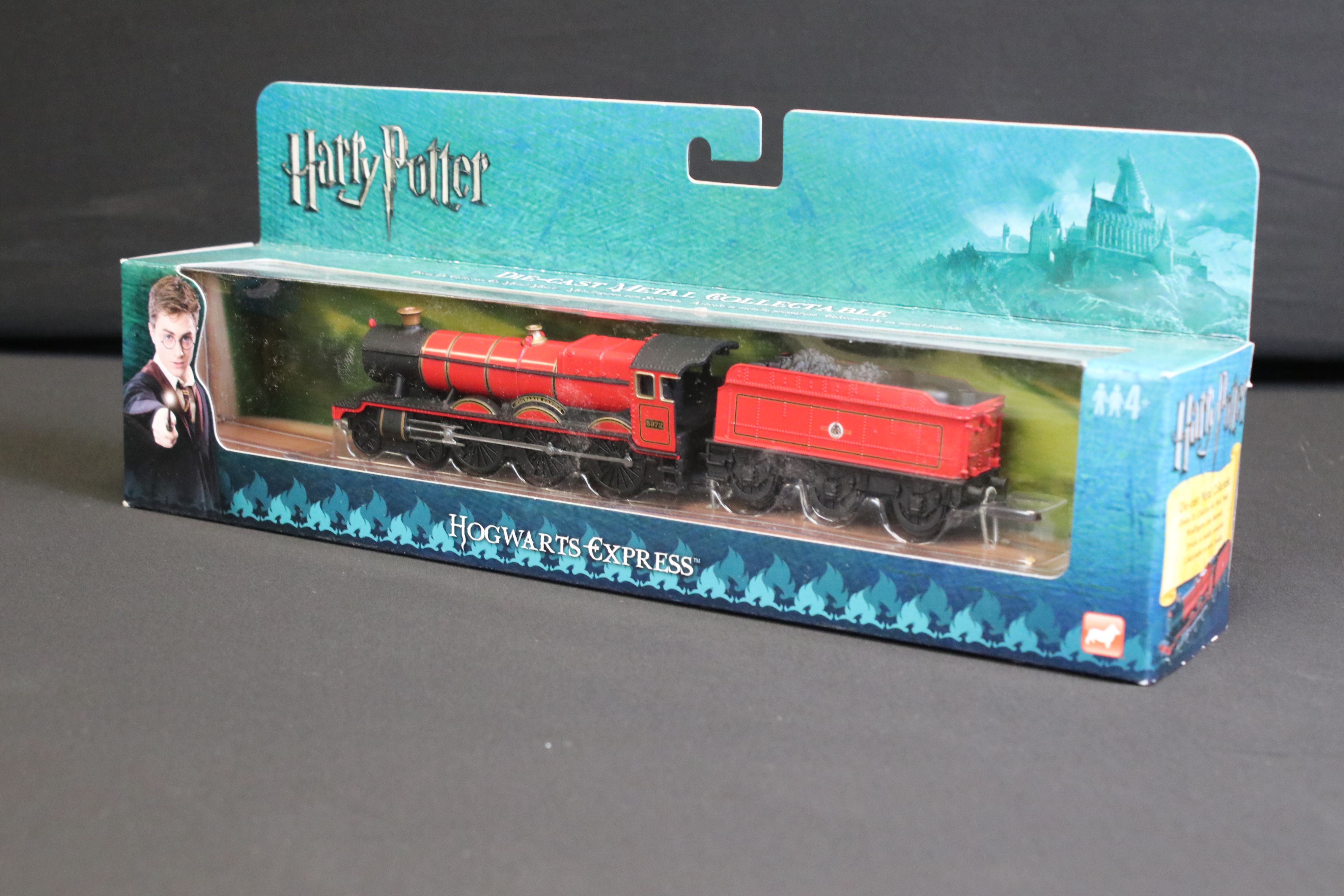 Three boxed Corgi Harry Potter diecast models to include The Knight Bus, Mr Weasley's Ford Anglia - Image 7 of 13