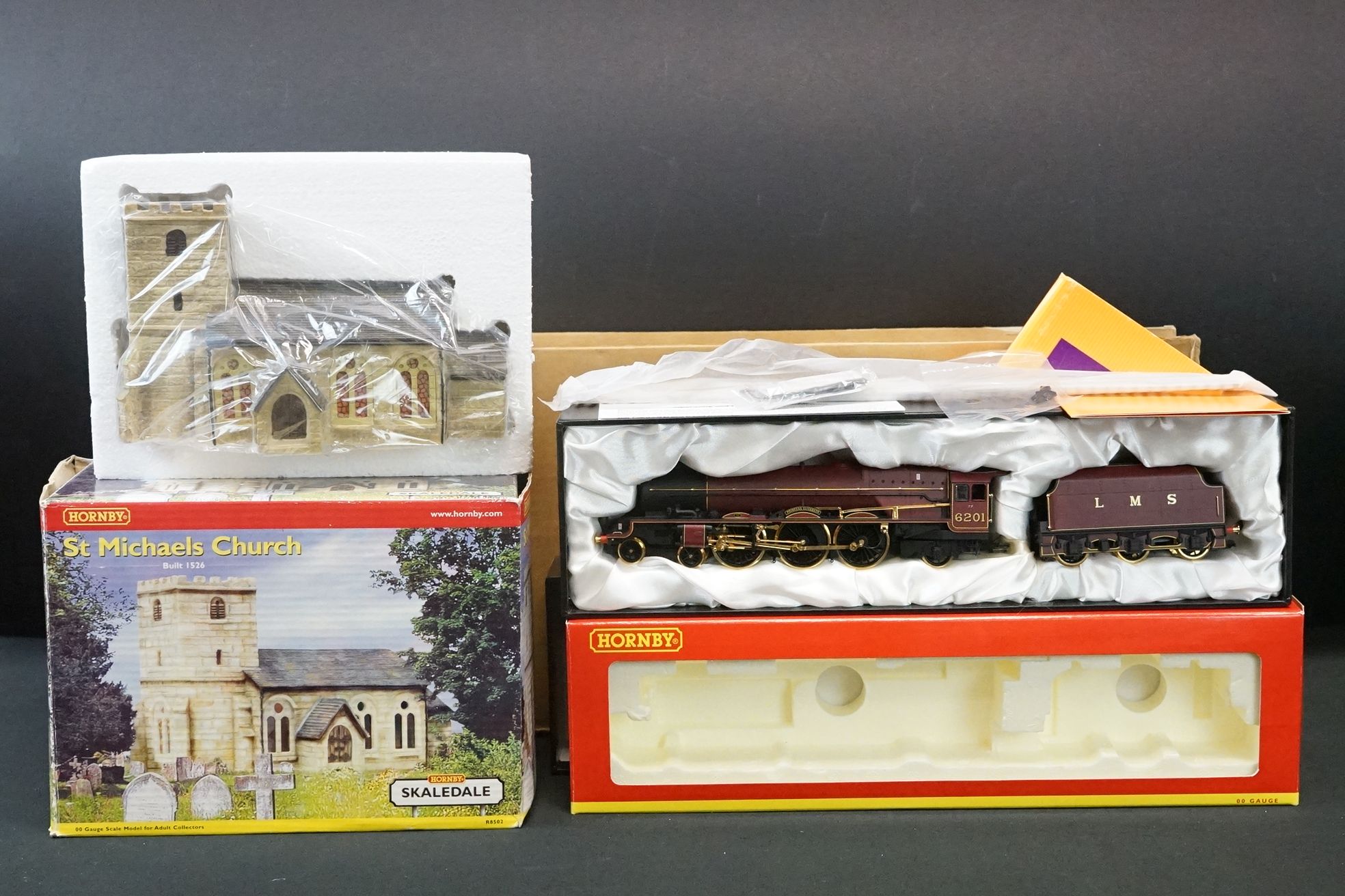 Boxed ltd edn Hornby OO gauge R2215 LMS 4-6-2 Princess Elizabeth Class Locomotive, 18 ct gold parts,