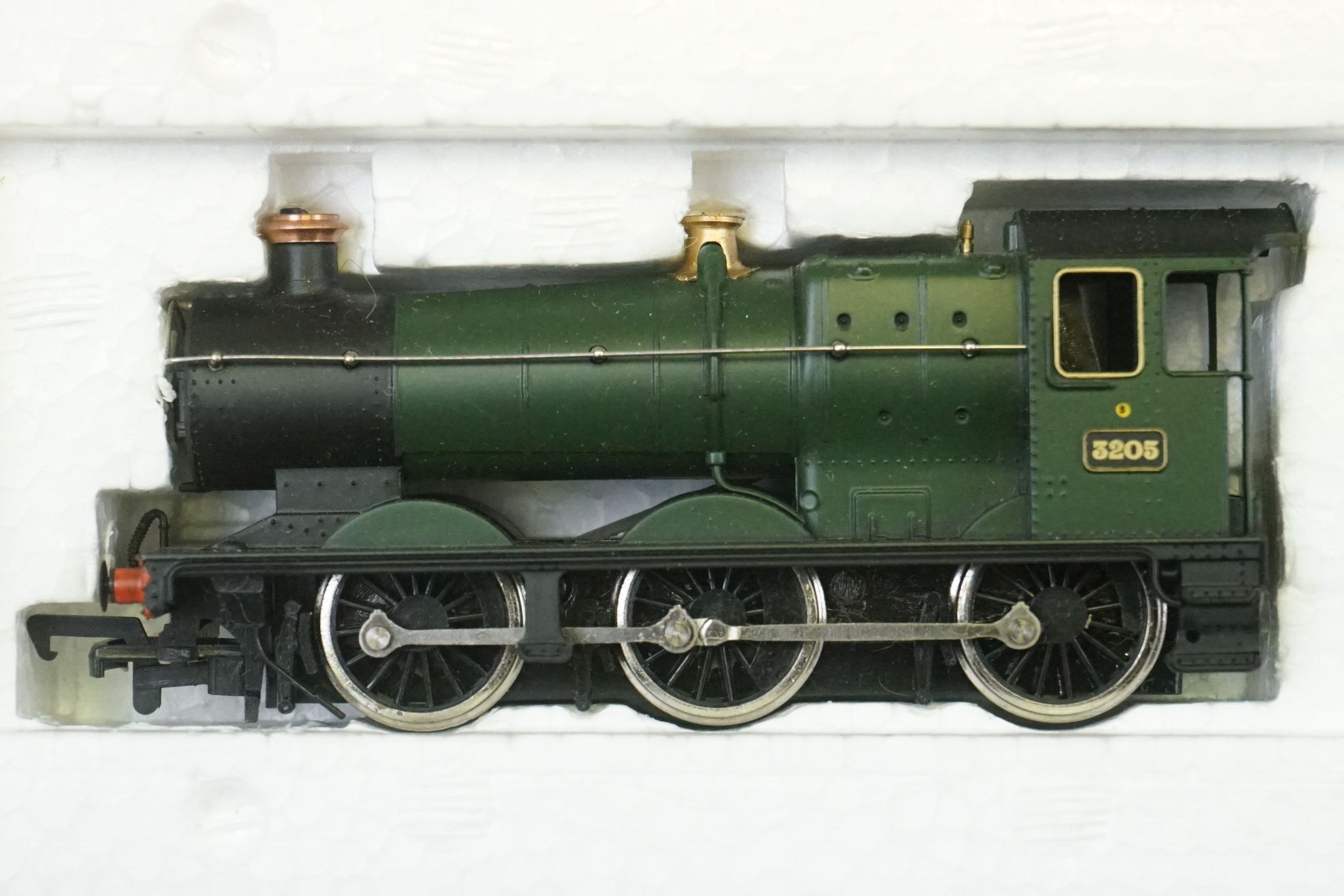 Six boxed Palitoy Mainline OO gauge locomotives to include 2 x 37056 4-6-0 6P Rebuilt Scot Class LMS - Image 9 of 17