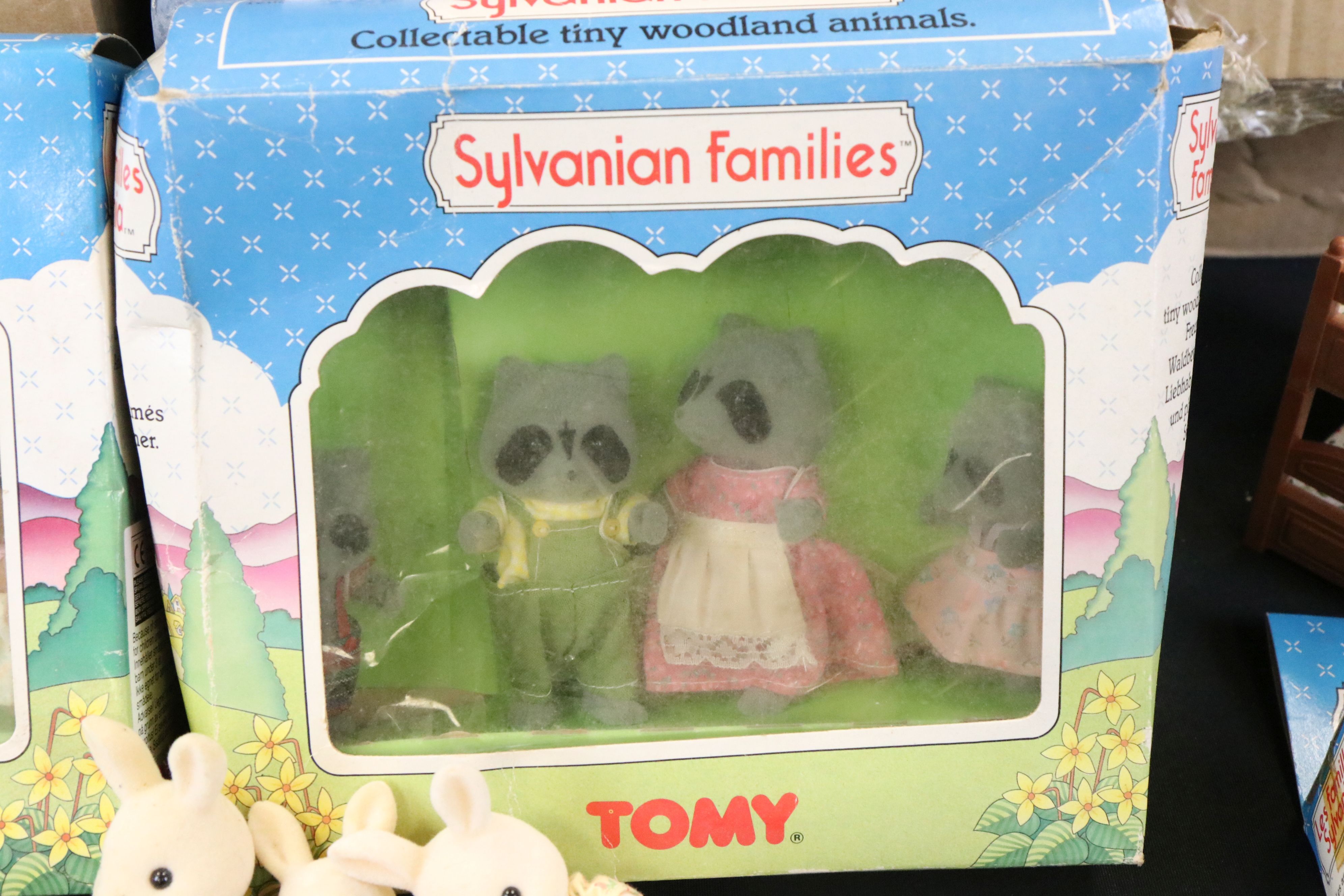 Large Collection of over 100 assorted Tomy Sylvanian families figures to include 4 x boxed - Image 3 of 13