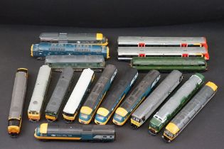 17 OO gauge Diesel locomotives and railcars to include Lim and Hornby examples featuring Lima