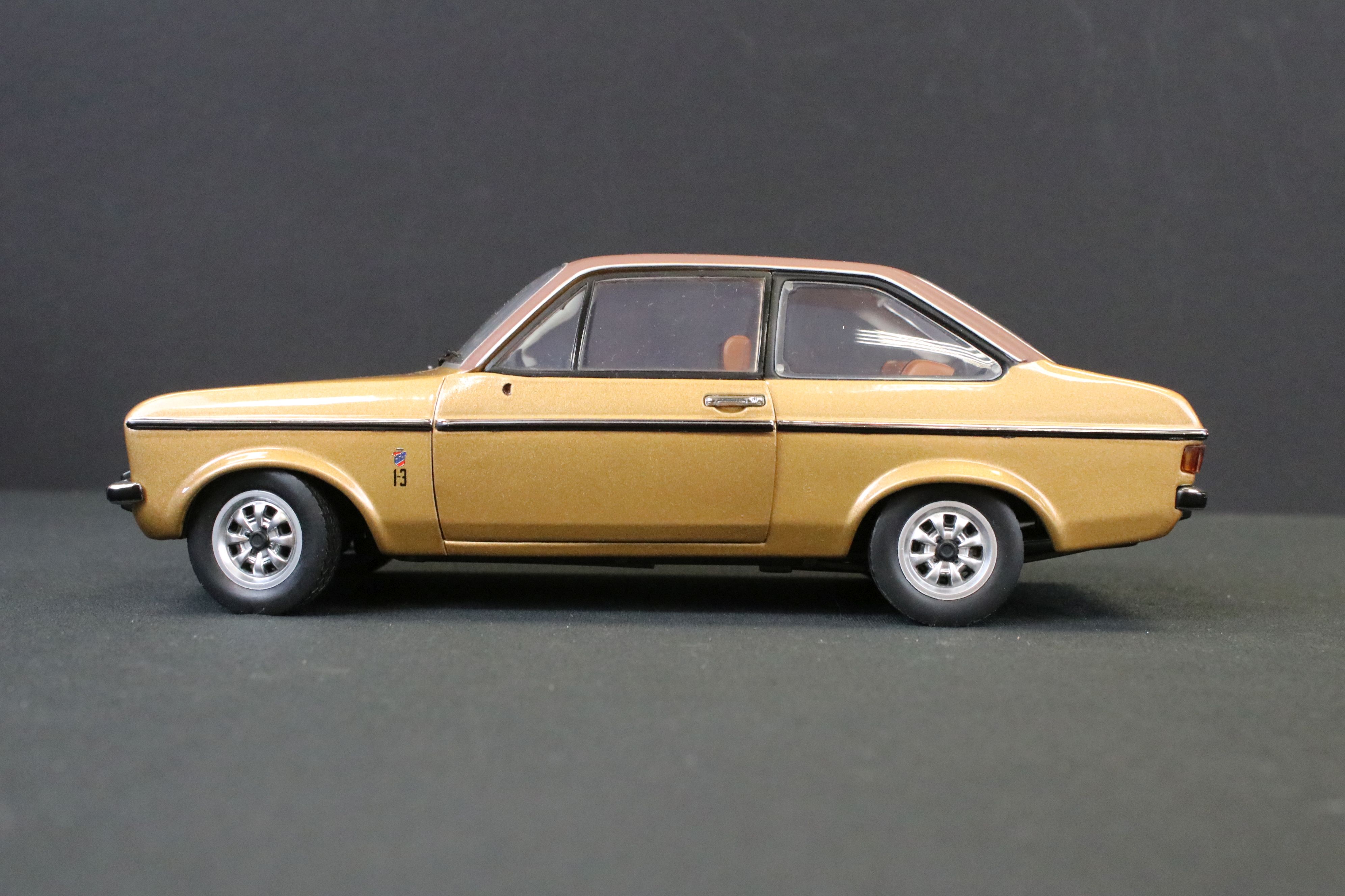 11 1/18 Scale diecast models to include 6 x AUTOart, 3 x Sun Star, Paul's Model Art Minichamps and - Image 37 of 47