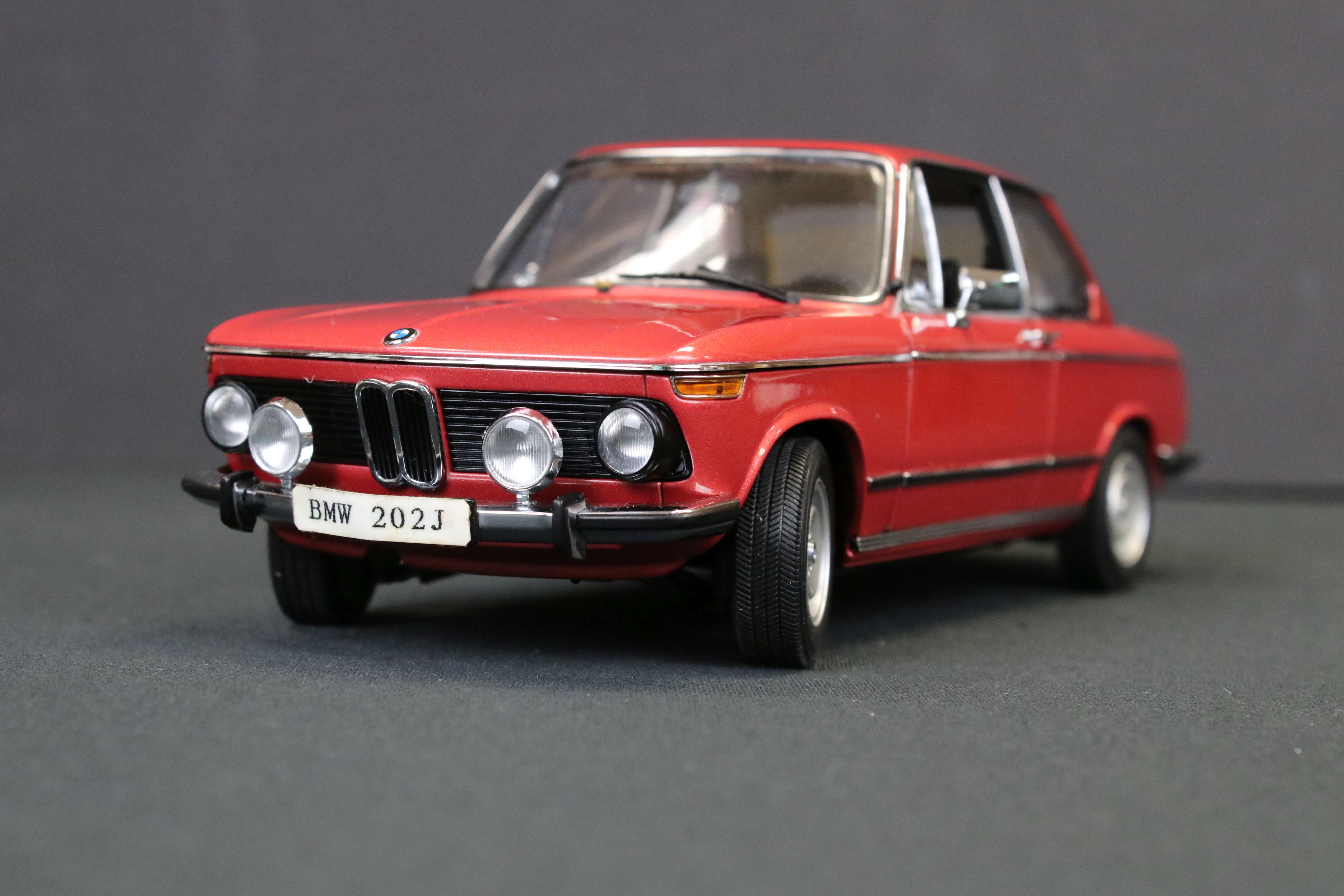 Two boxed AutoArt Millennium 1/18 diecast models to include BMW 2002 L and Lancia Fulvia 1.6HF - Image 4 of 14