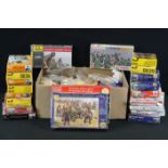 22 Boxed military plastic figure sets, 1/72 to 1/76 scale, to include ESCI, Zvezda, Heller and Hat