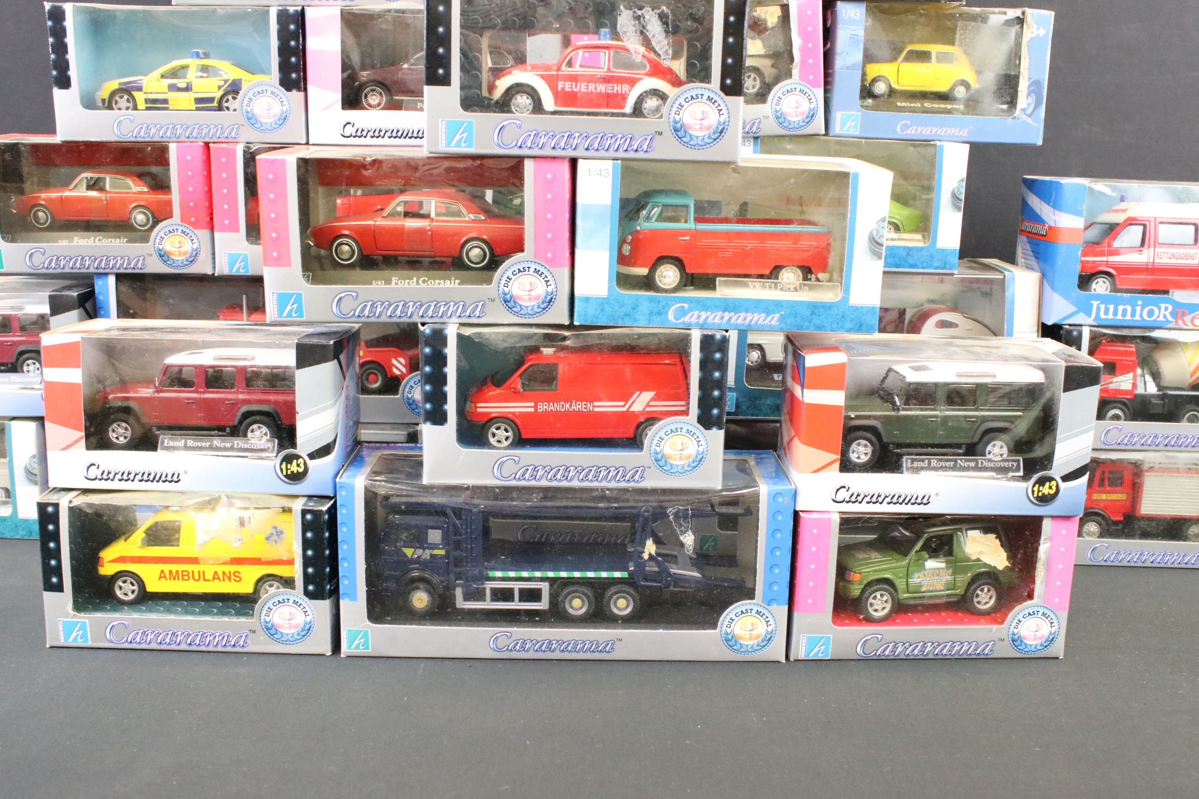 37 Boxed Cararama diecast models to include No. 252 1/43 Volkswagen Microbus multi-model set, No. - Image 5 of 8