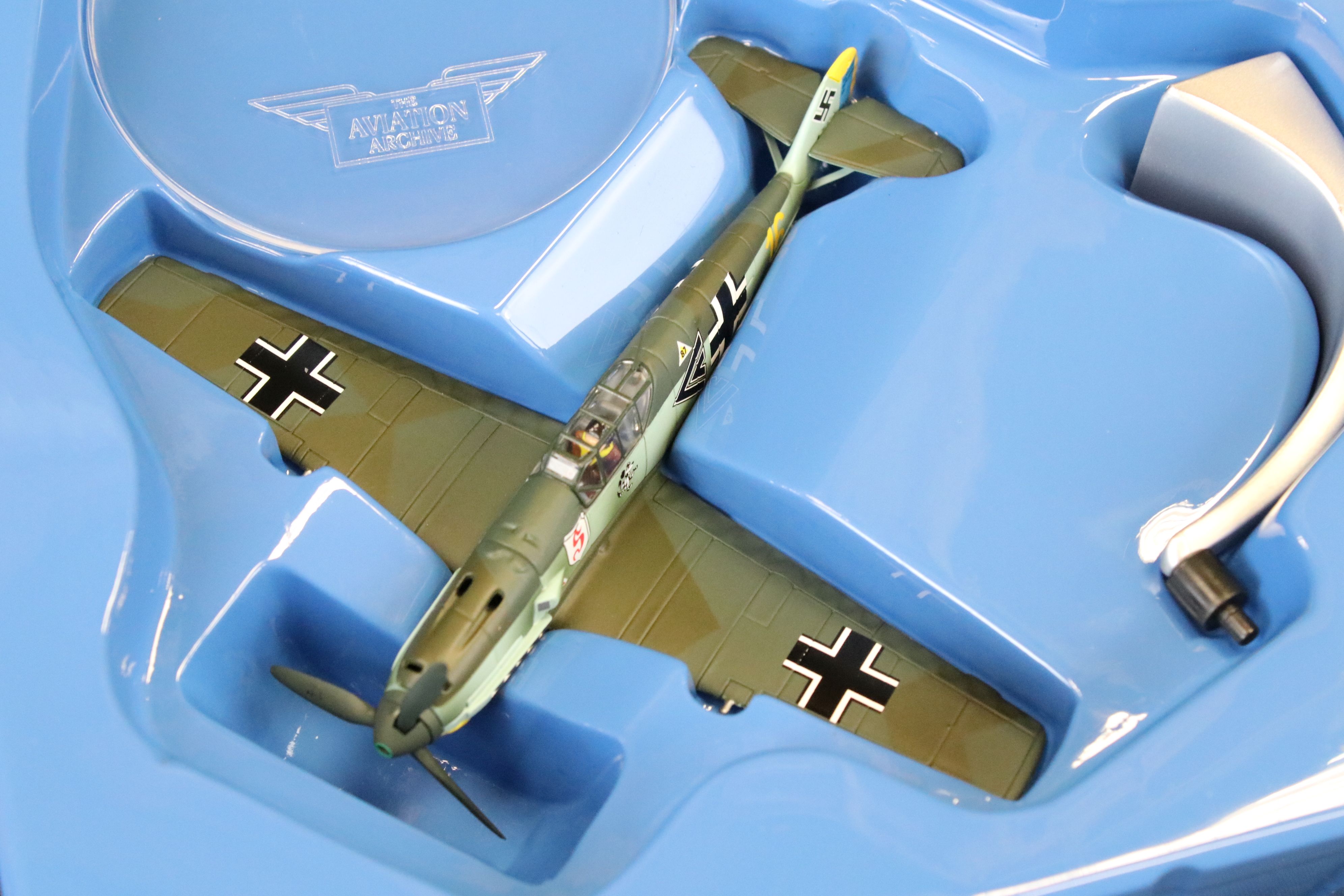 11 Boxed diecast model planes to include 5 x Corgi Aviation Archive (49202 1:72 Flying Aces - Image 34 of 35