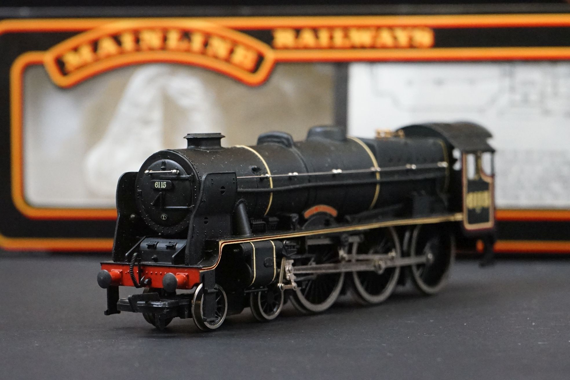 Six boxed Palitoy Mainline OO gauge locomotives to include 2 x 37056 4-6-0 6P Rebuilt Scot Class LMS - Image 3 of 17
